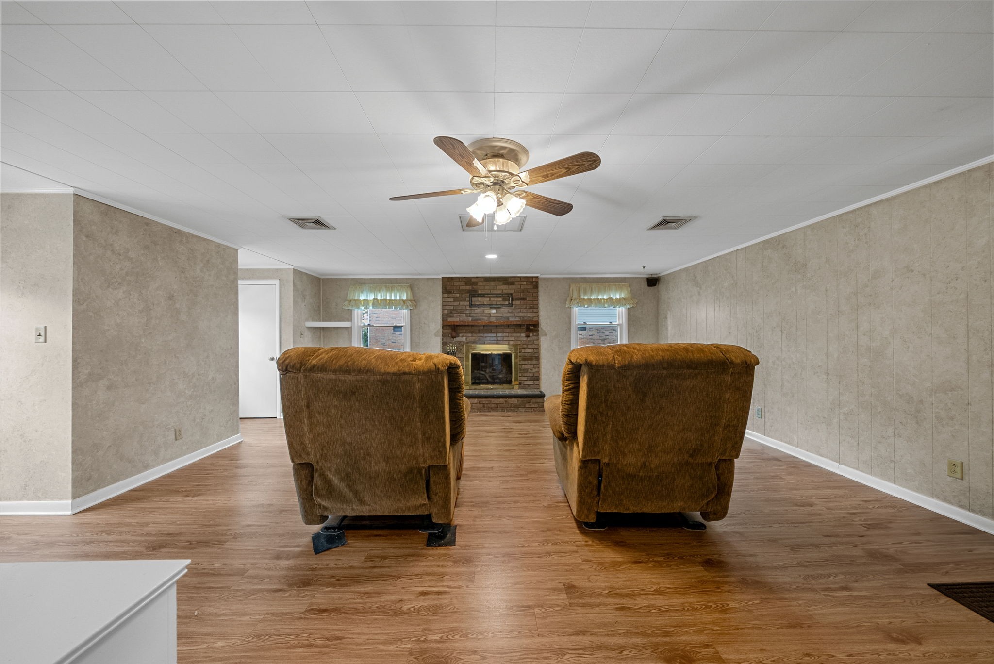 106 Millbrooke Dr