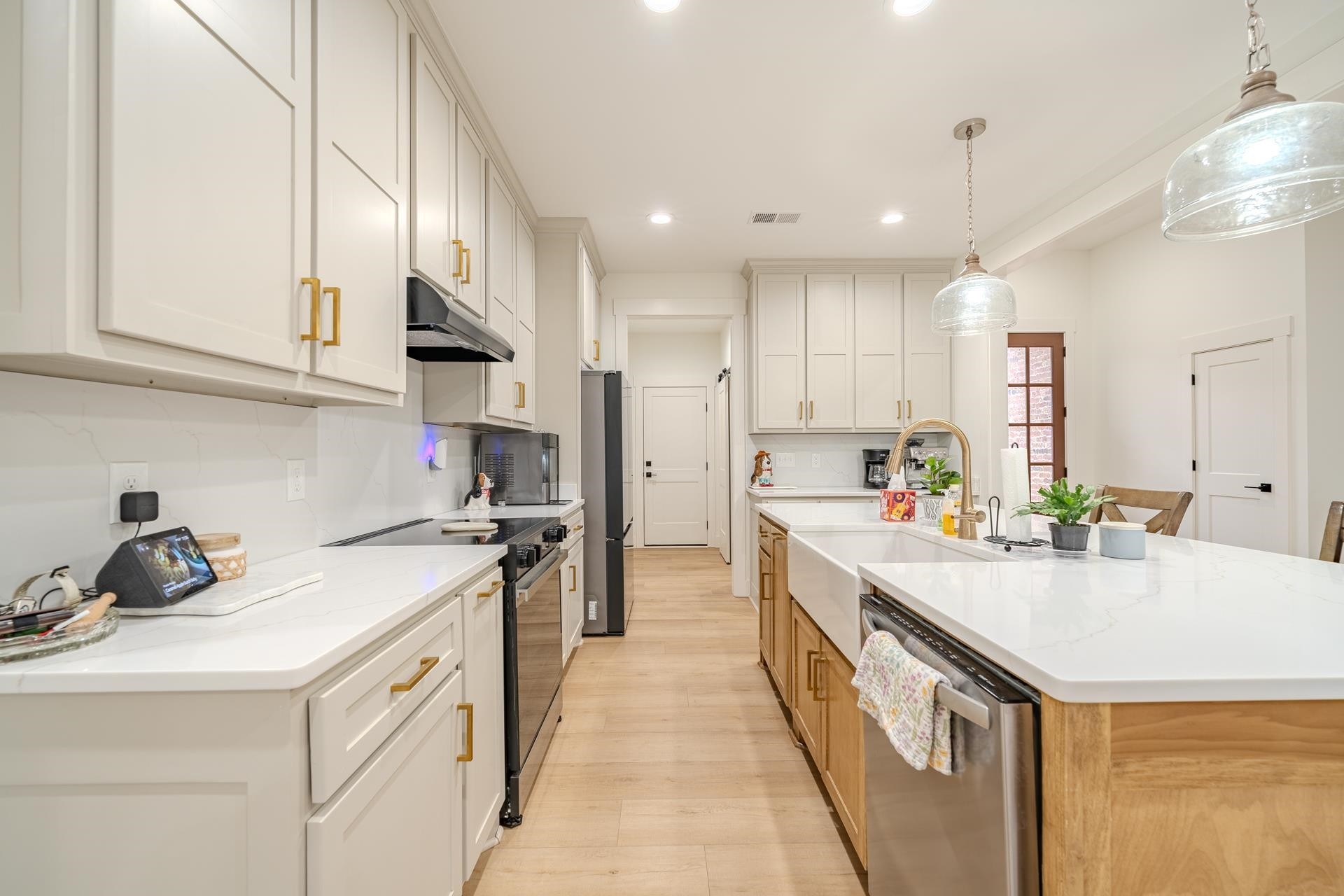 245 FULLEN LN