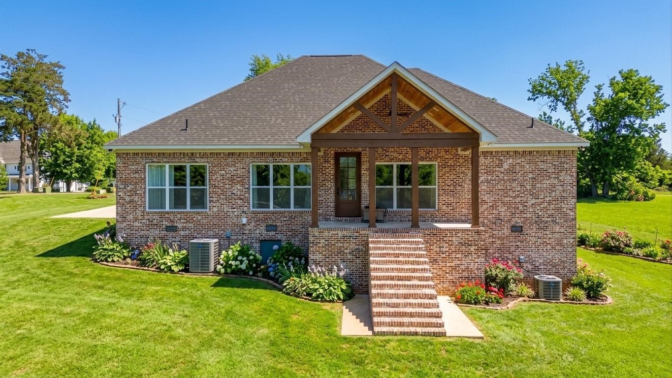 245 FULLEN LN