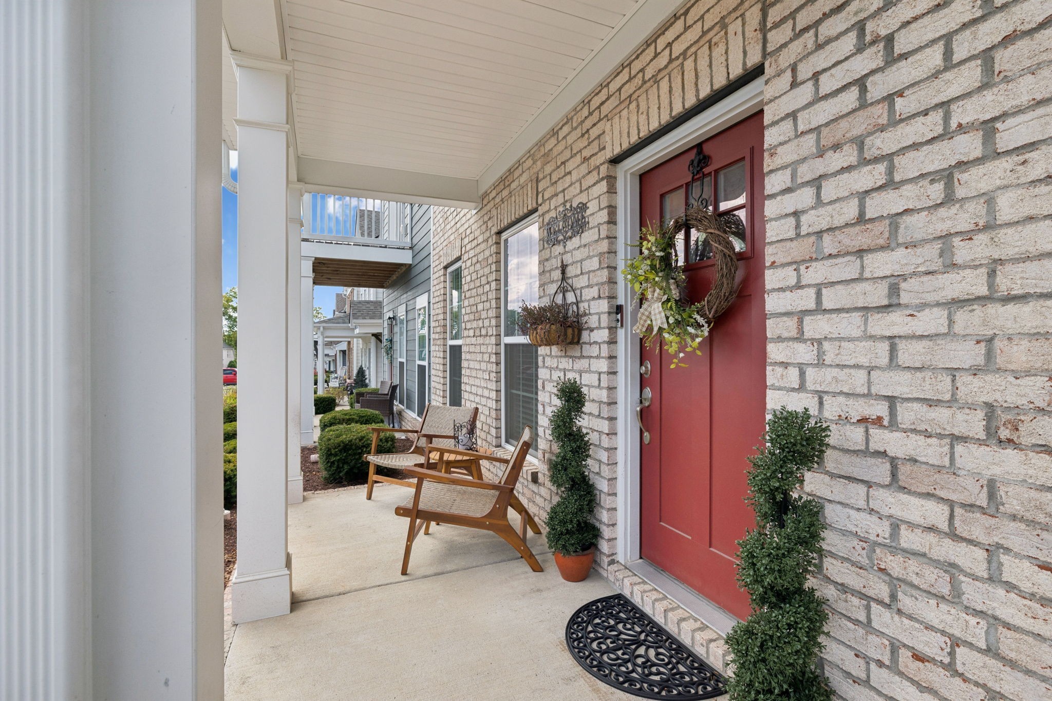 214 Mansfield Dr