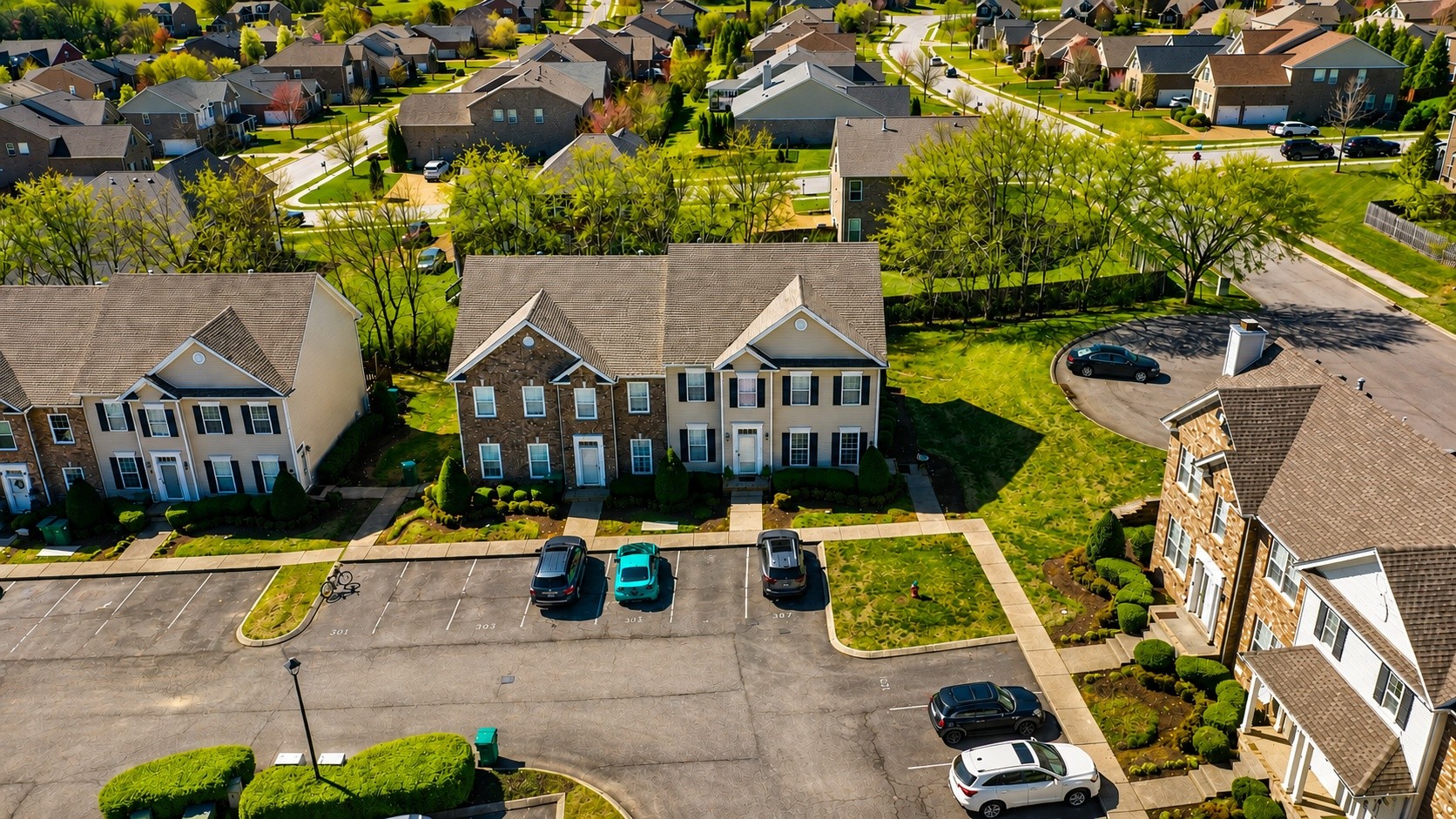 305 Dakota Dr