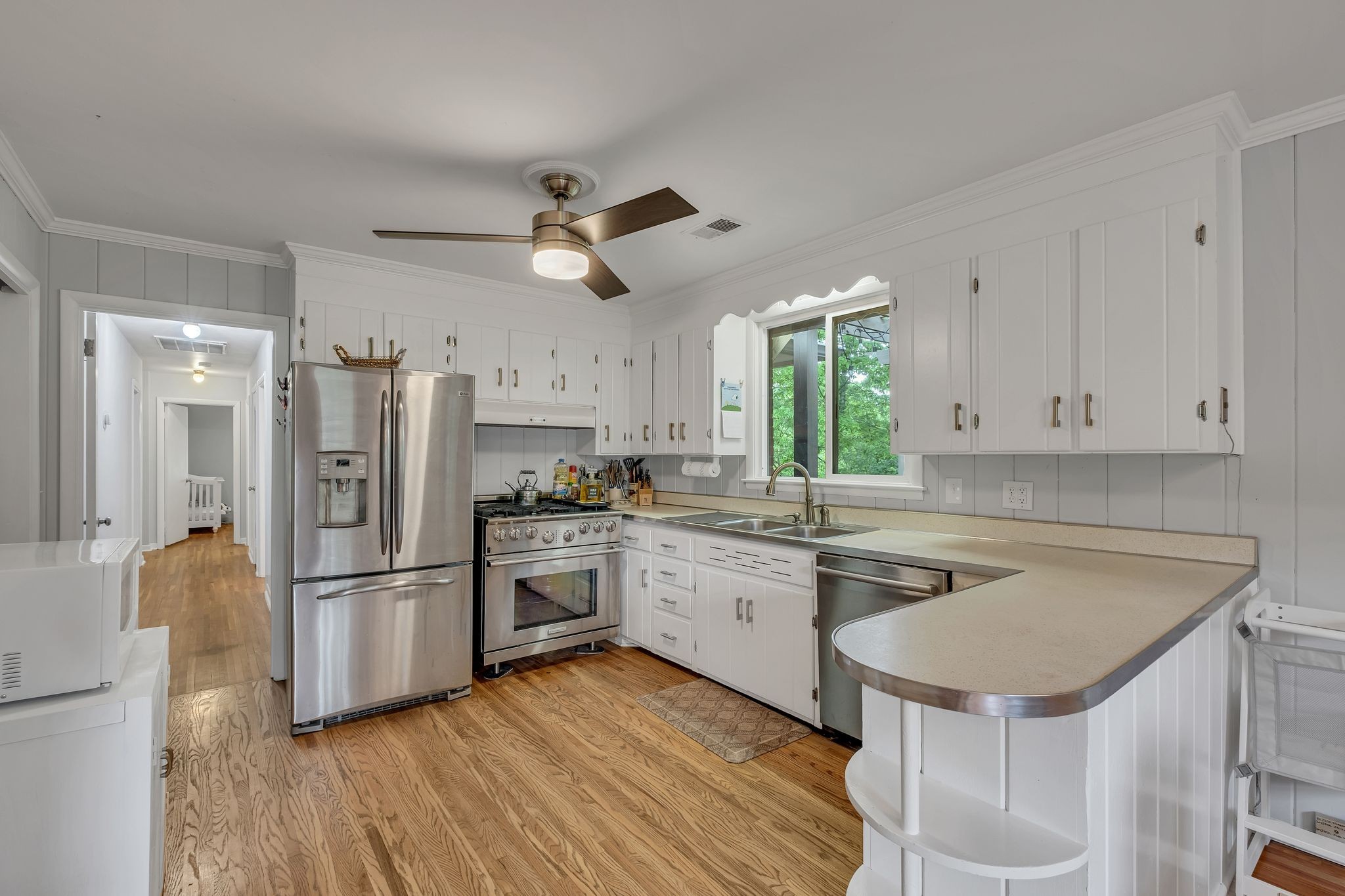 1008 Downey Dr
