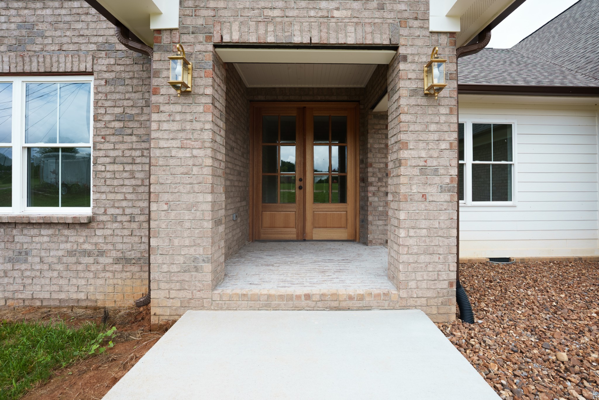 1609 Olga Dr