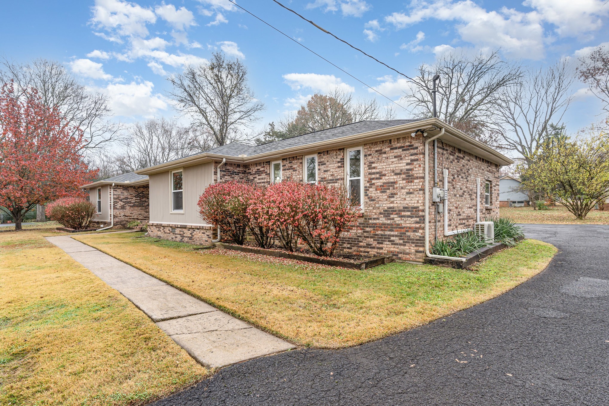 110 Edison Cir