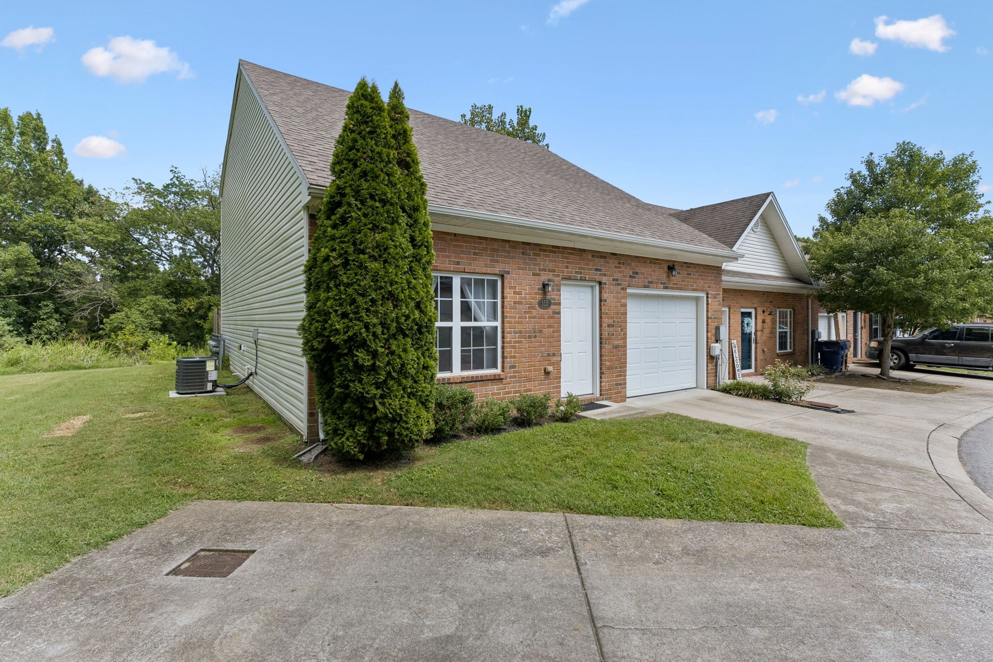 155 Canton Ct