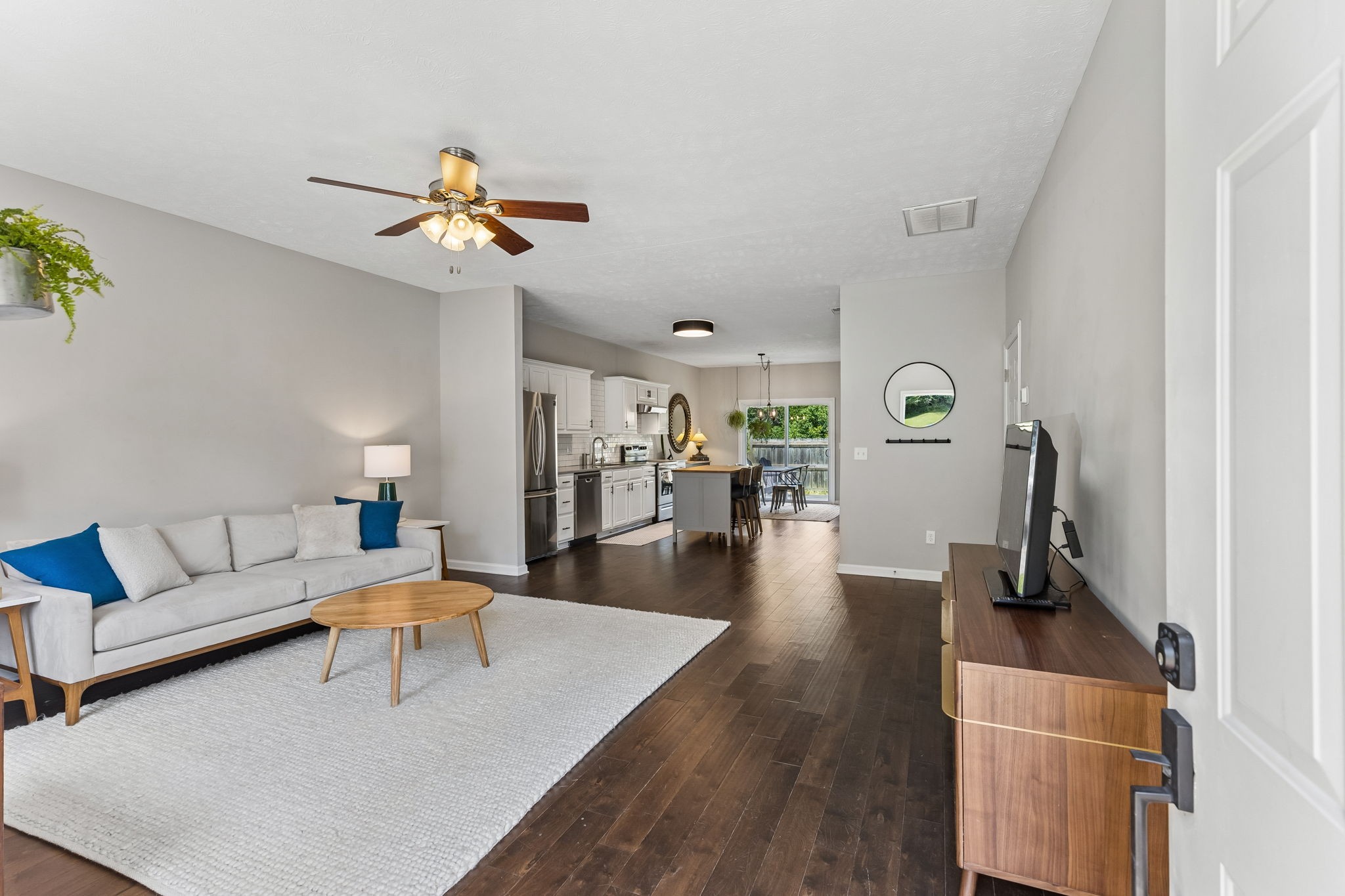 155 Canton Ct