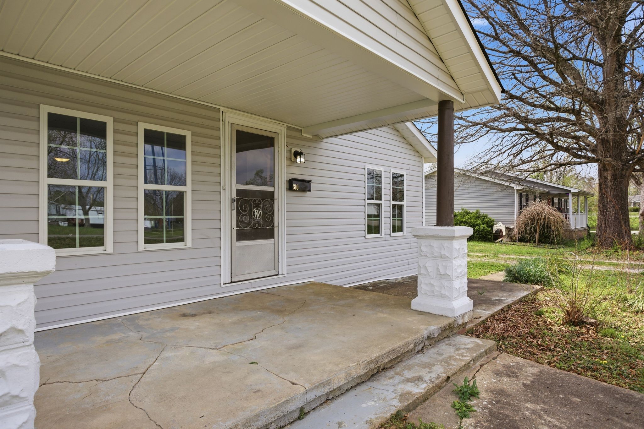 310 Smith Ave