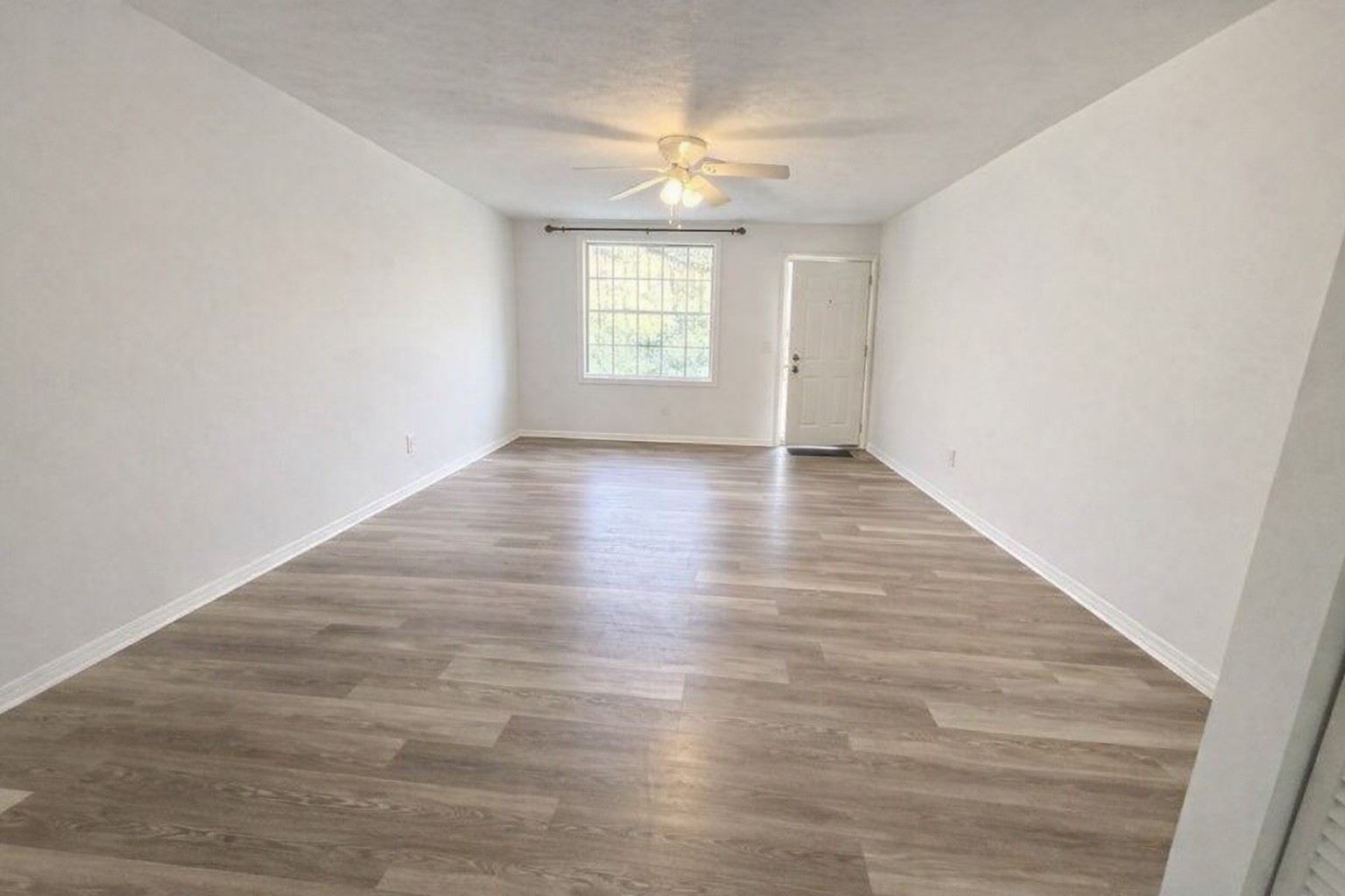 213 Oak Grove Dr