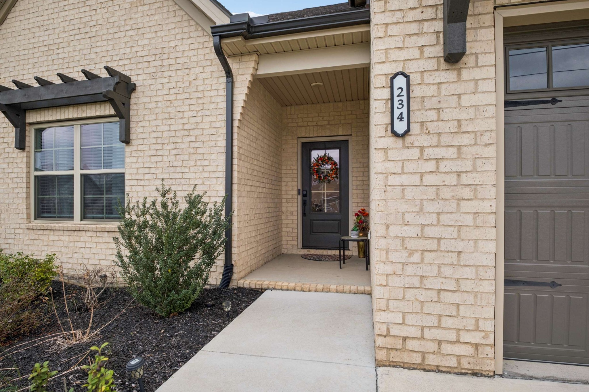 234 Glade Dr