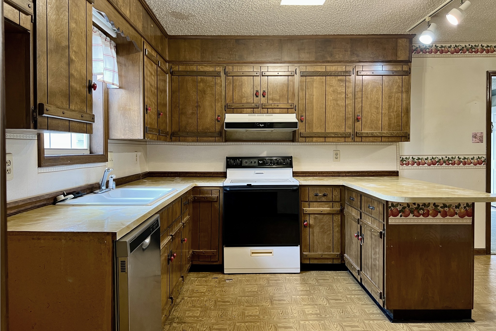 207 Spence Ln