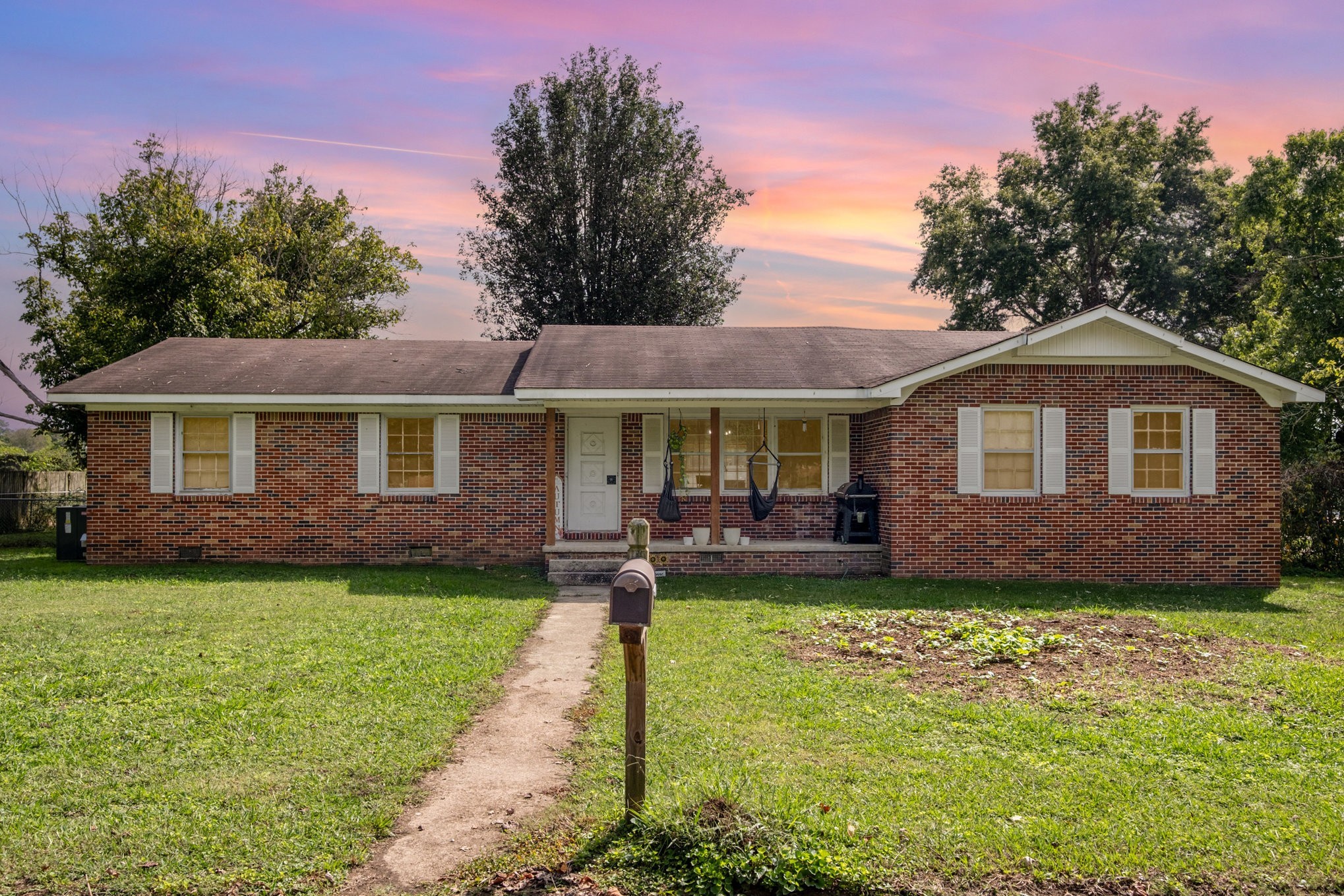125 Morton Dr
