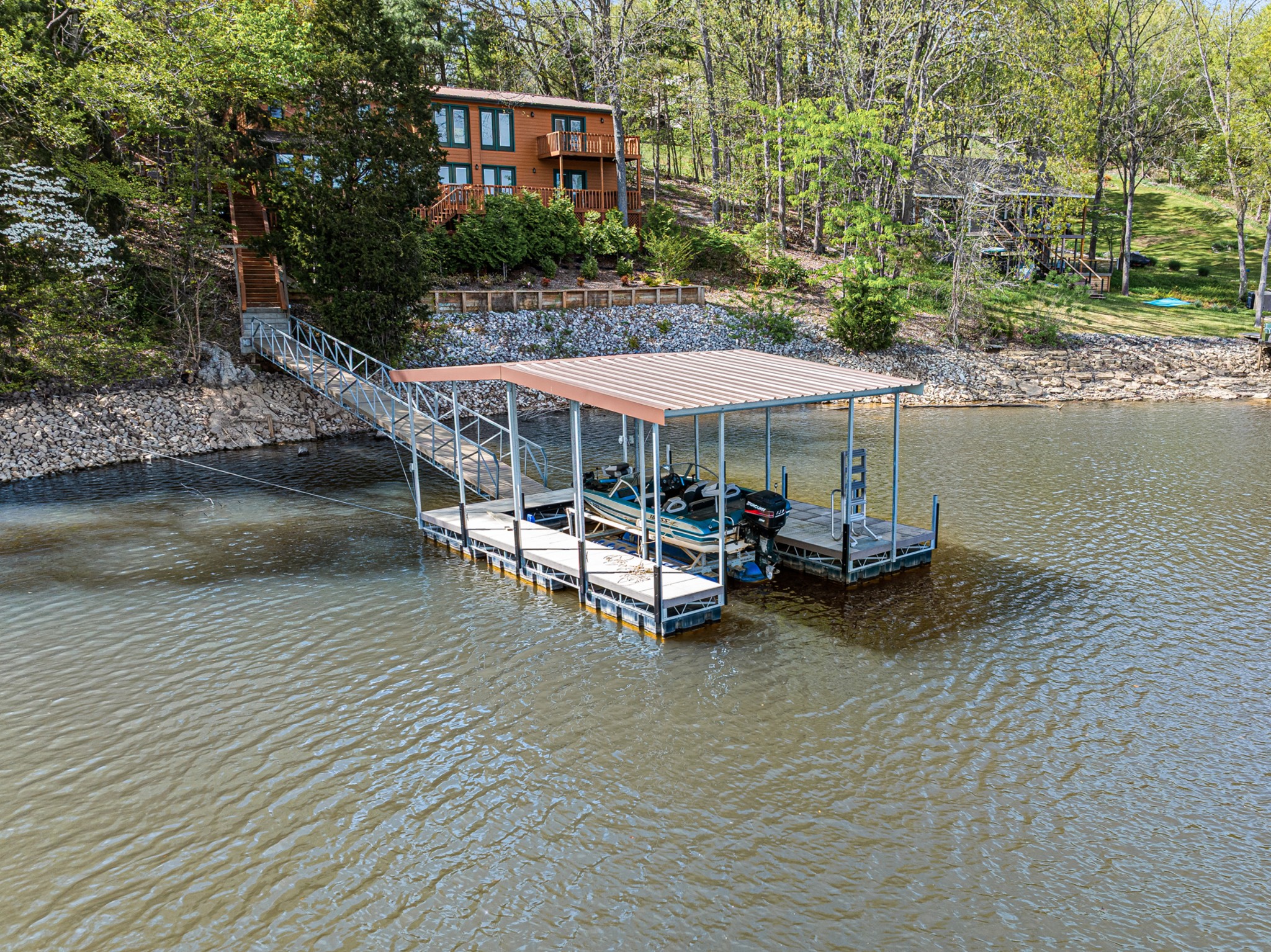 101 Woodland Pt