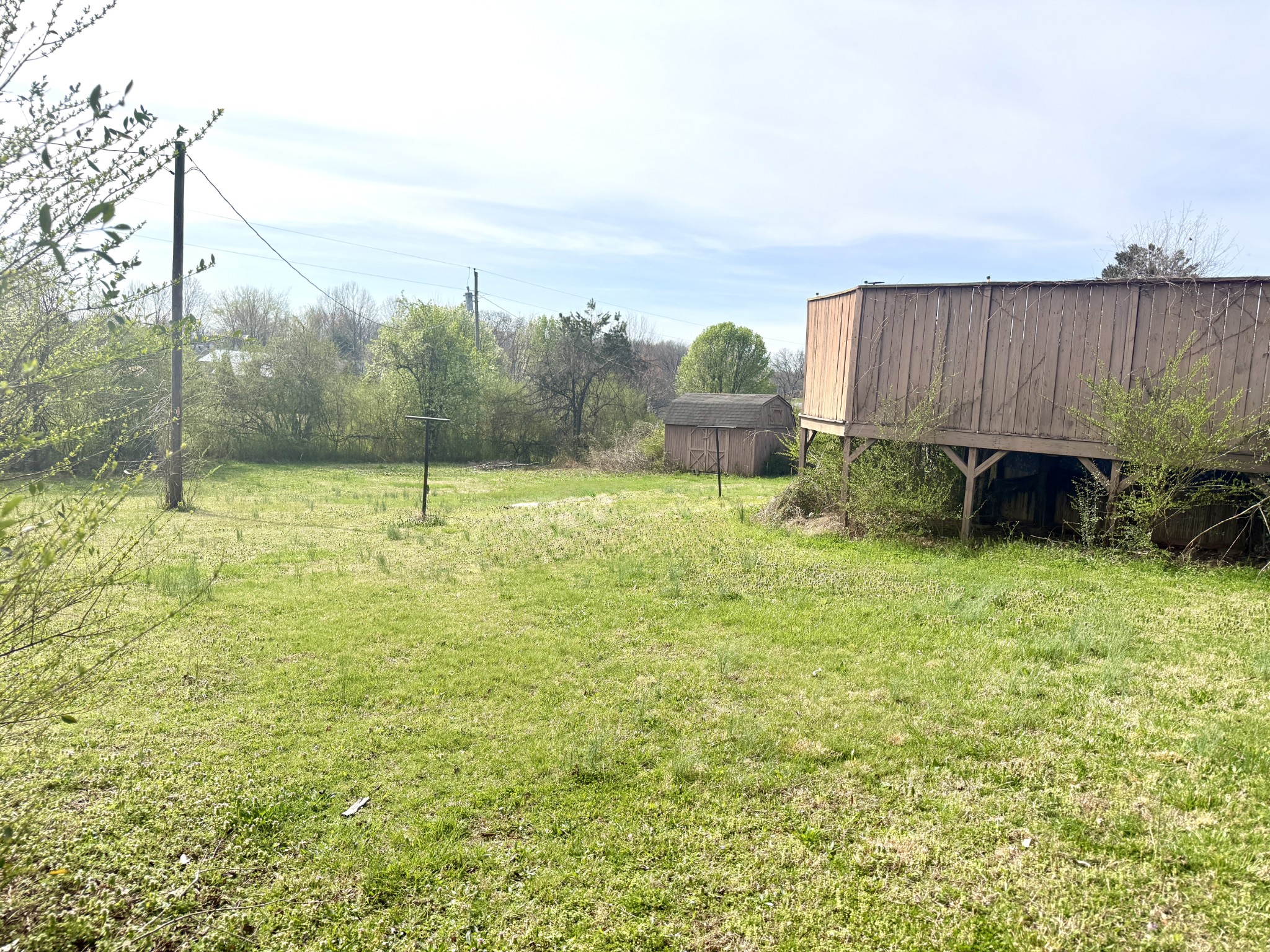 555 Eastside Dr