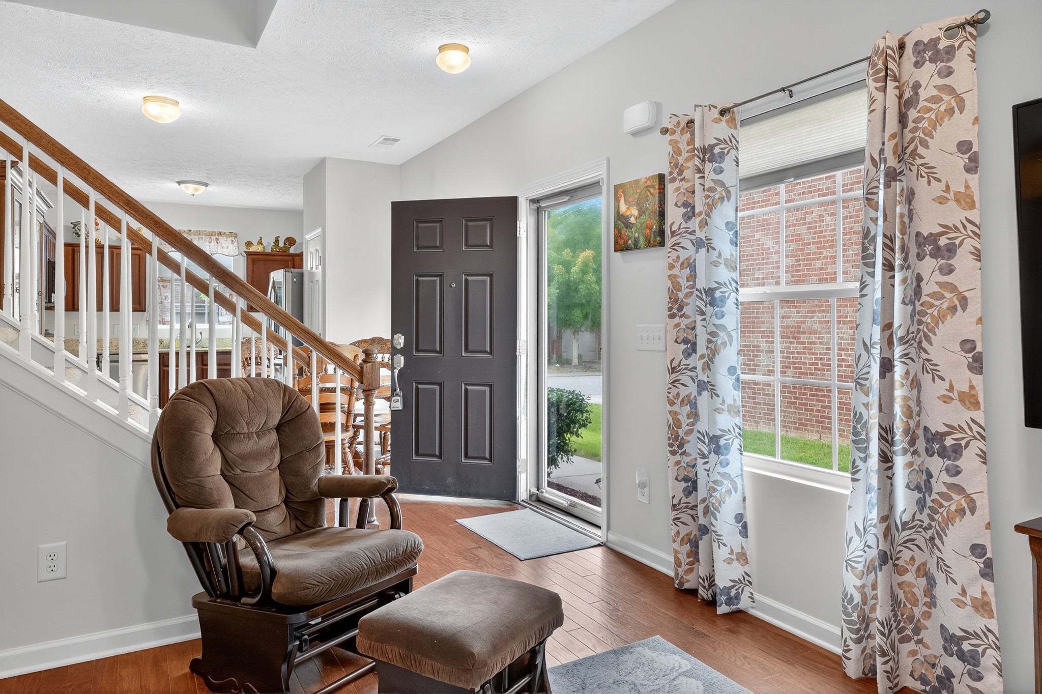 1309 Crown Point Pl