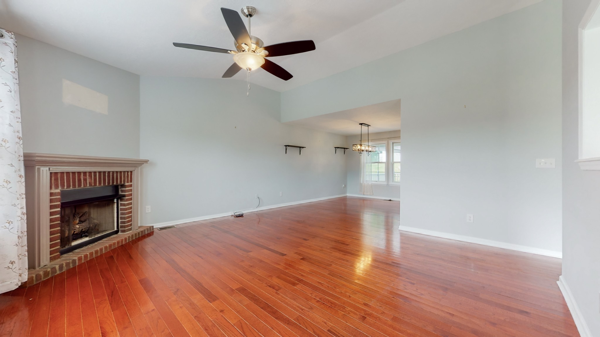 1504 Potter Dr