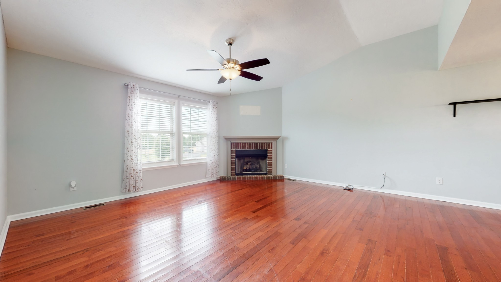 1504 Potter Dr
