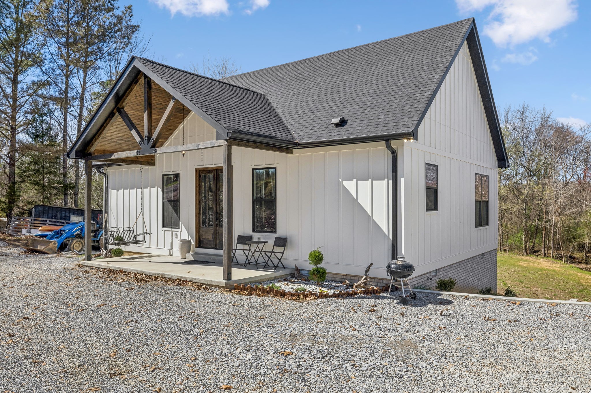 1602 White Oak Rd