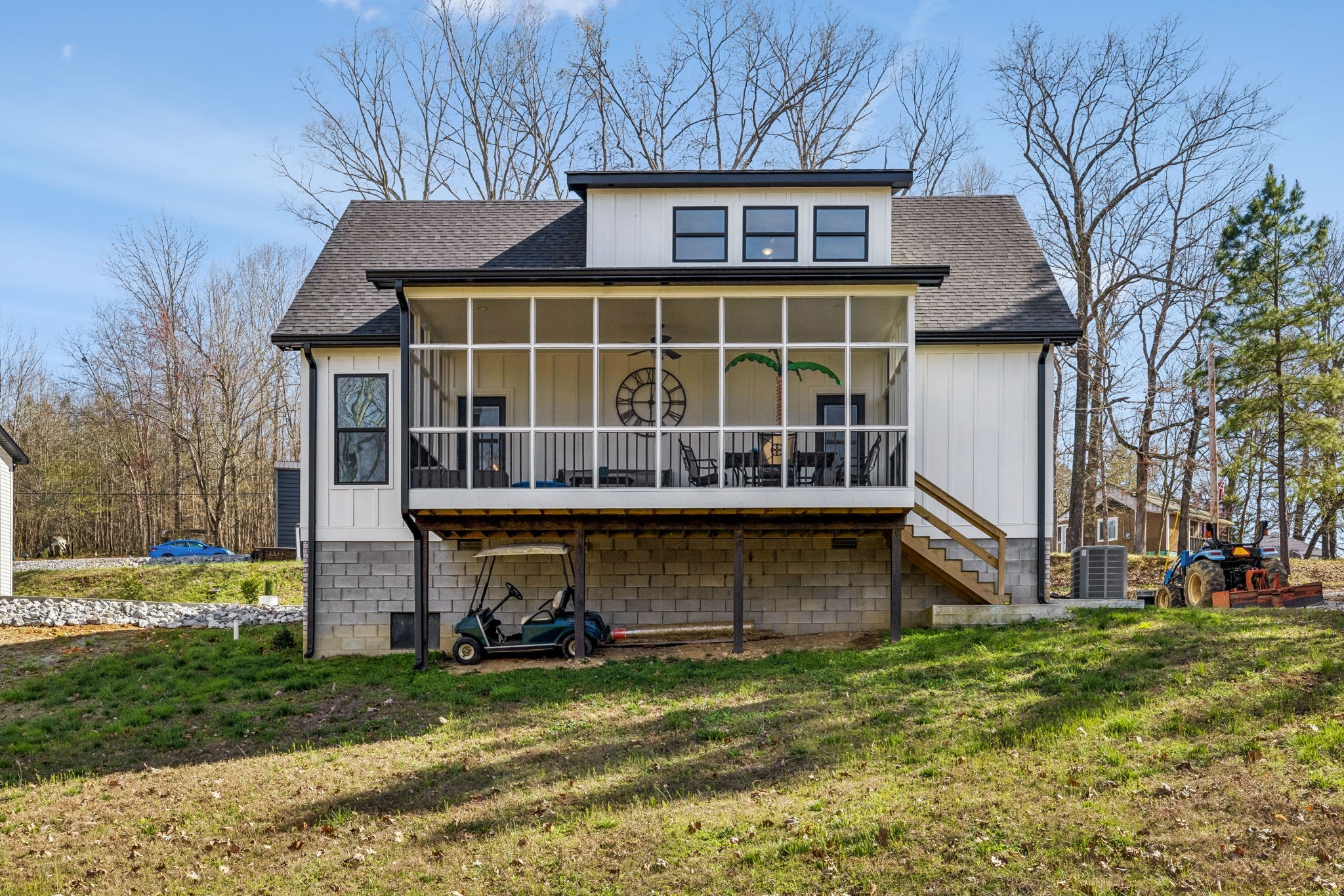 1602 White Oak Rd