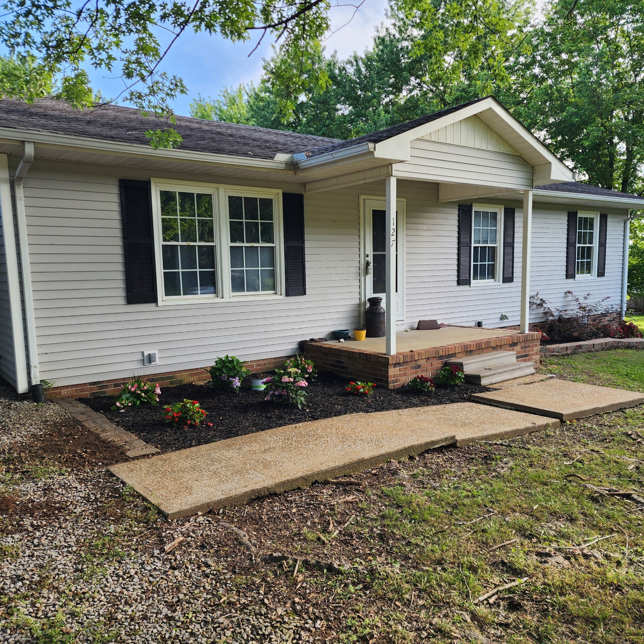 127 Michael Cir