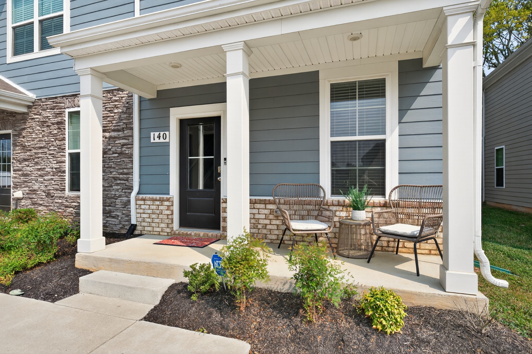 140 Grayson Cir