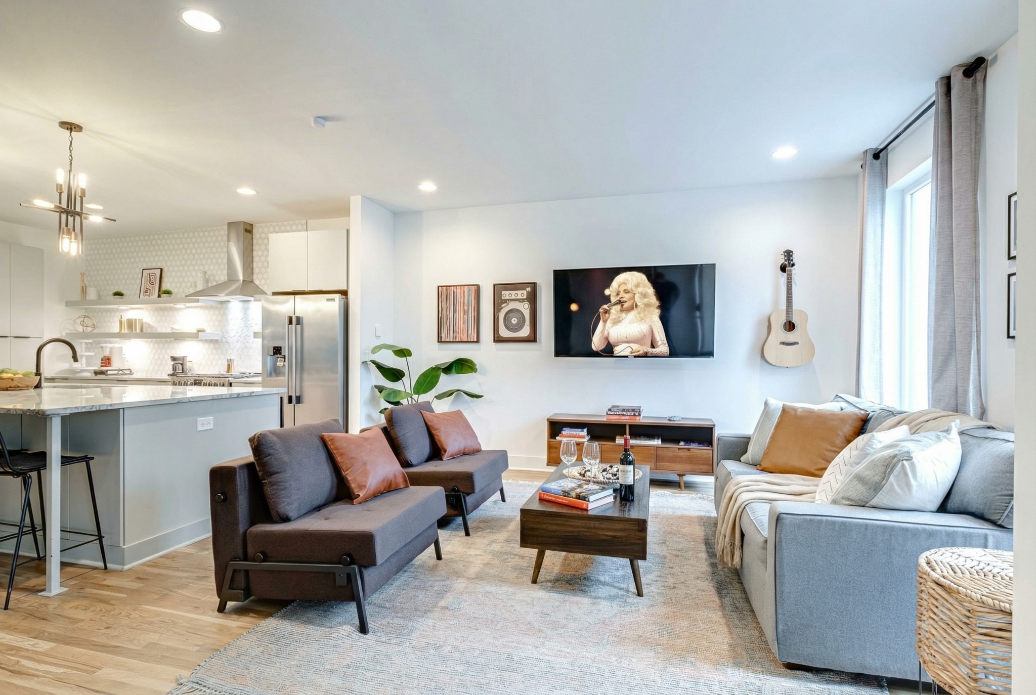 2809 Delaware Ave, W