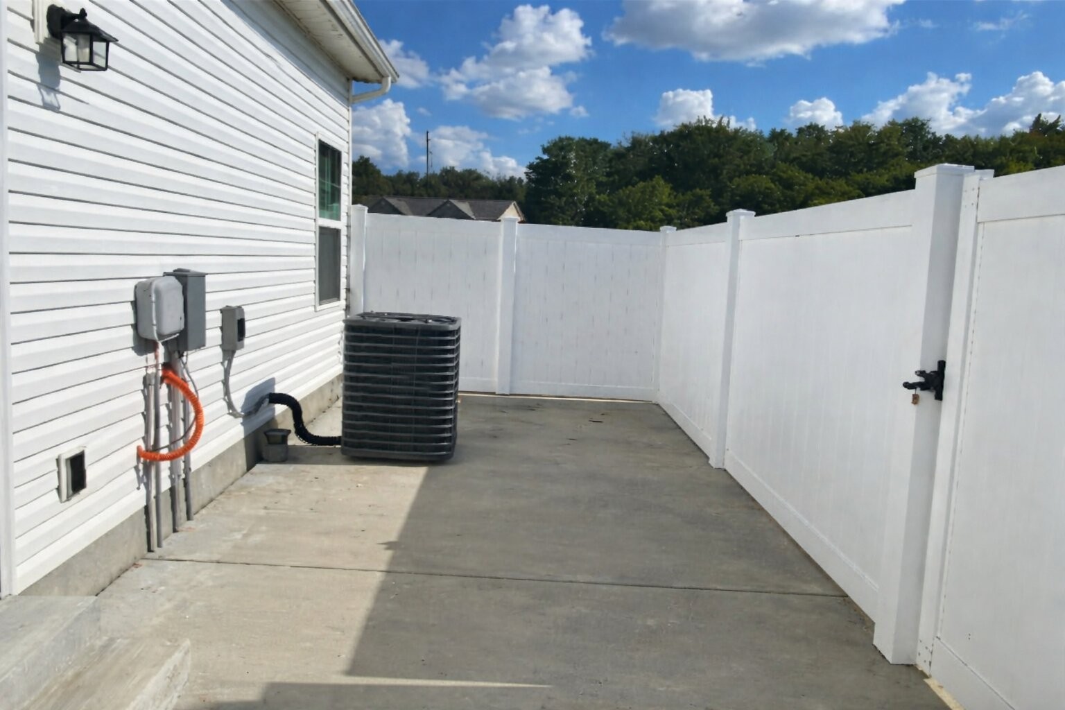 634 Hamilton Crossings