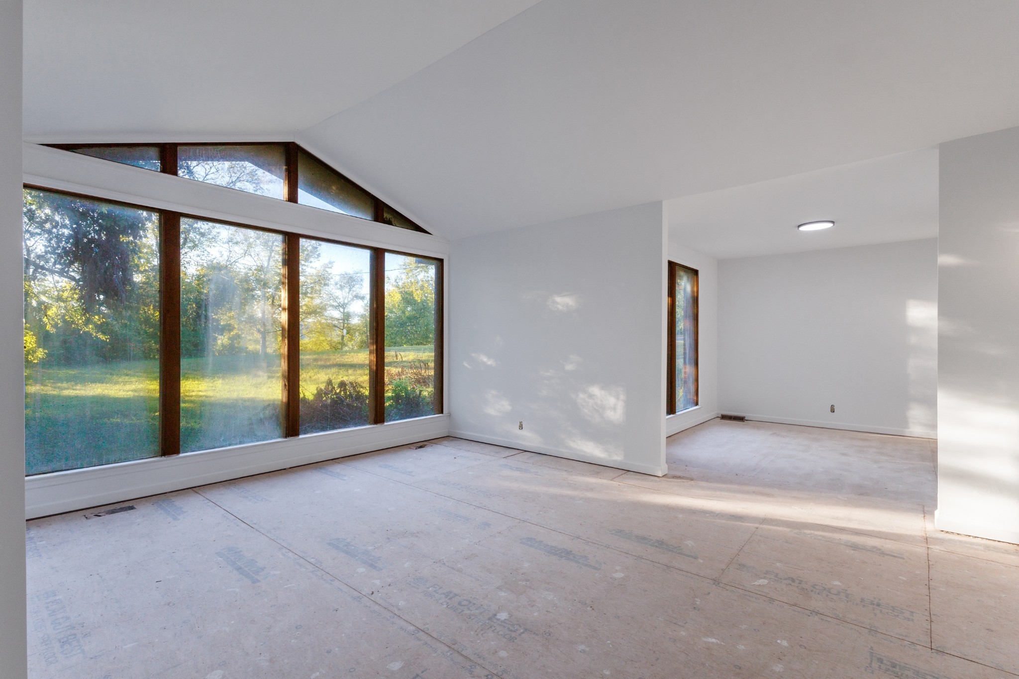 4368 Enchanted Cir
