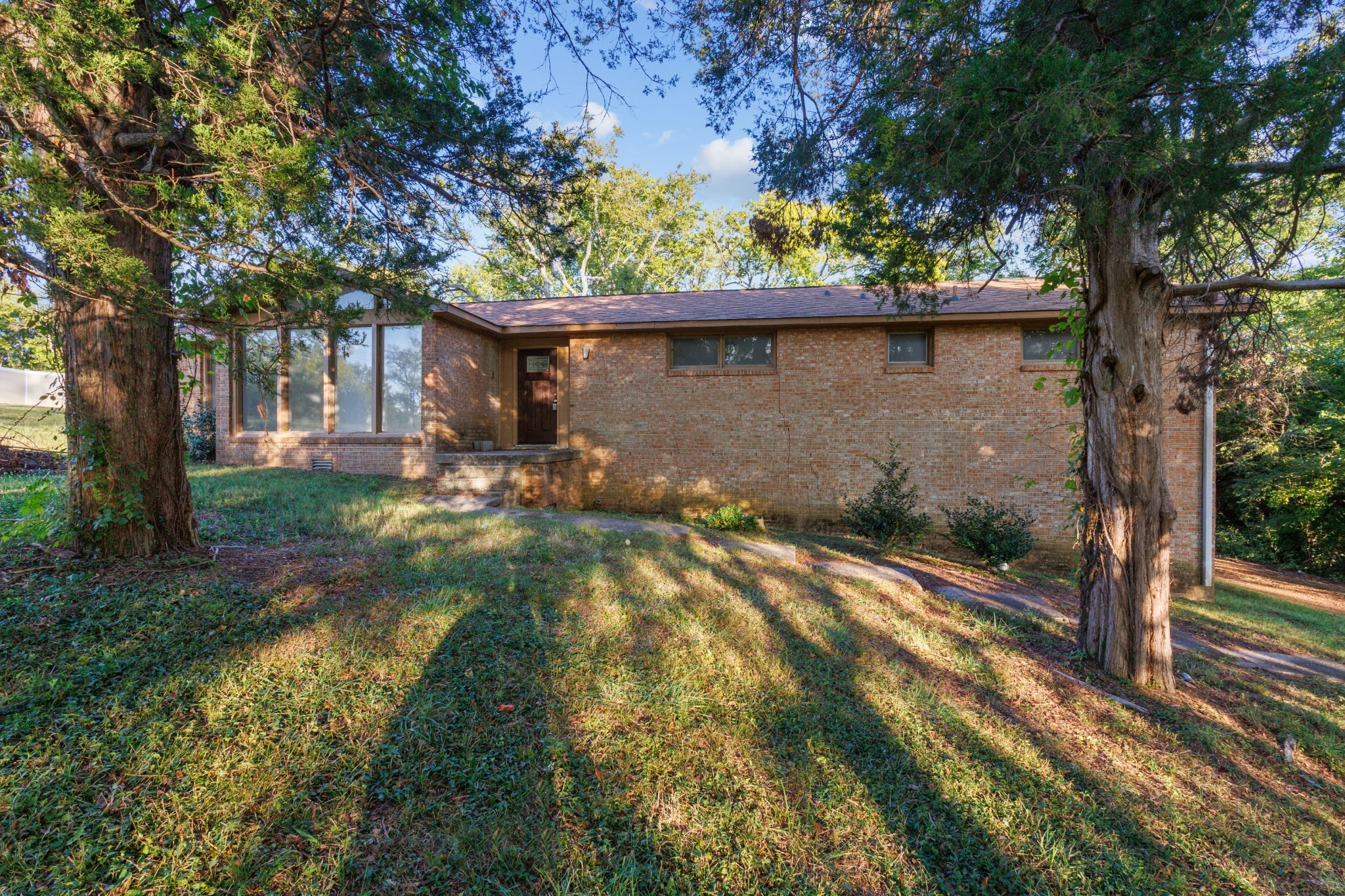 4368 Enchanted Cir