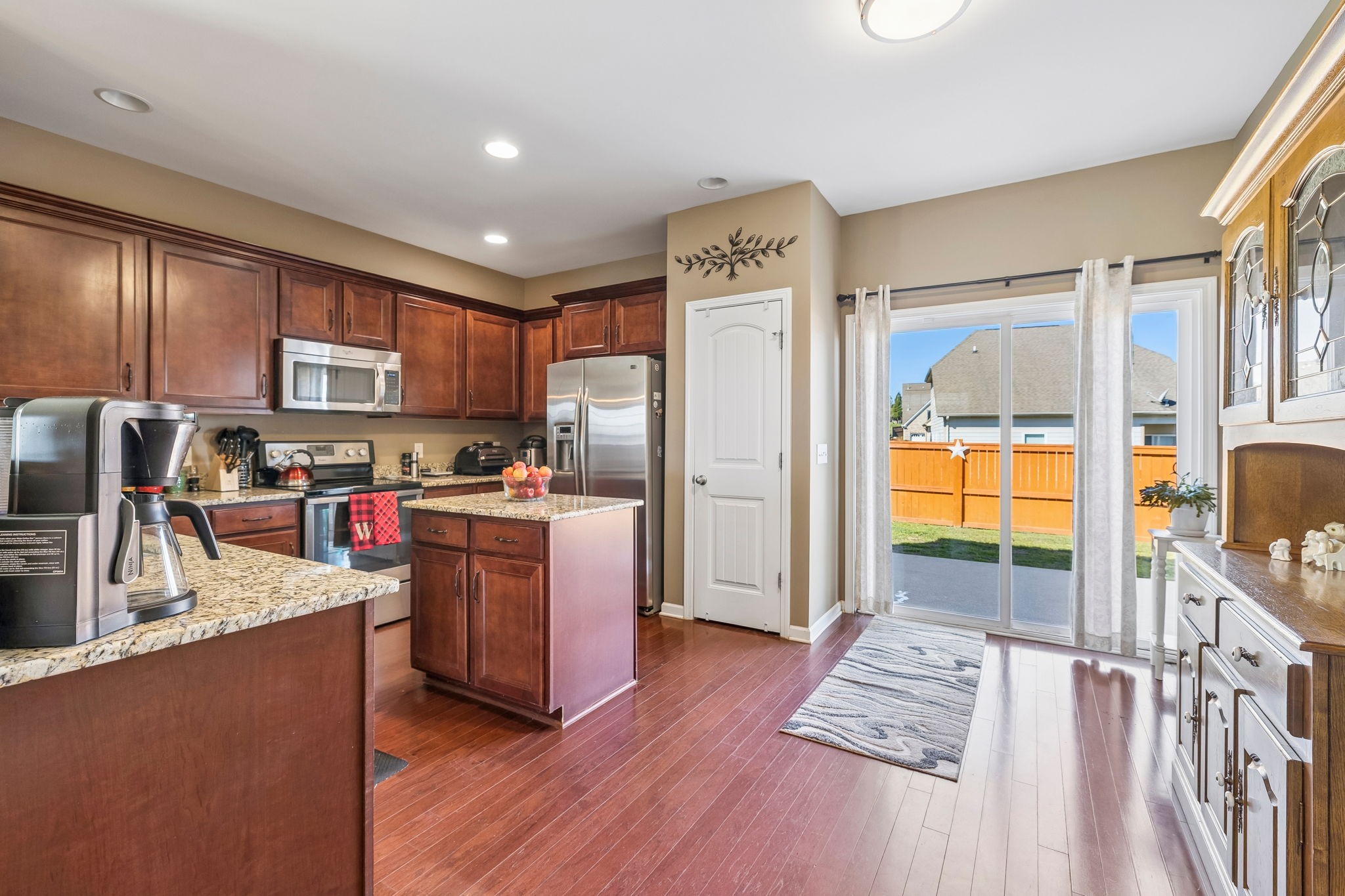 509 Larkin Ct