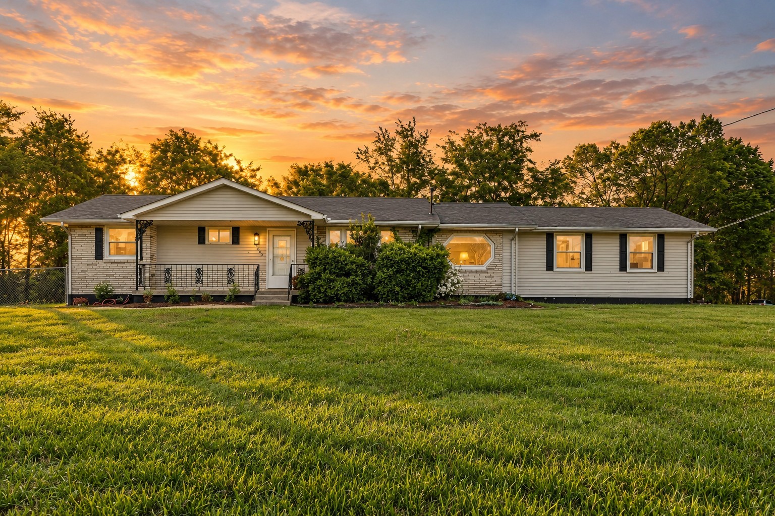 1003 Twin Creek Rd