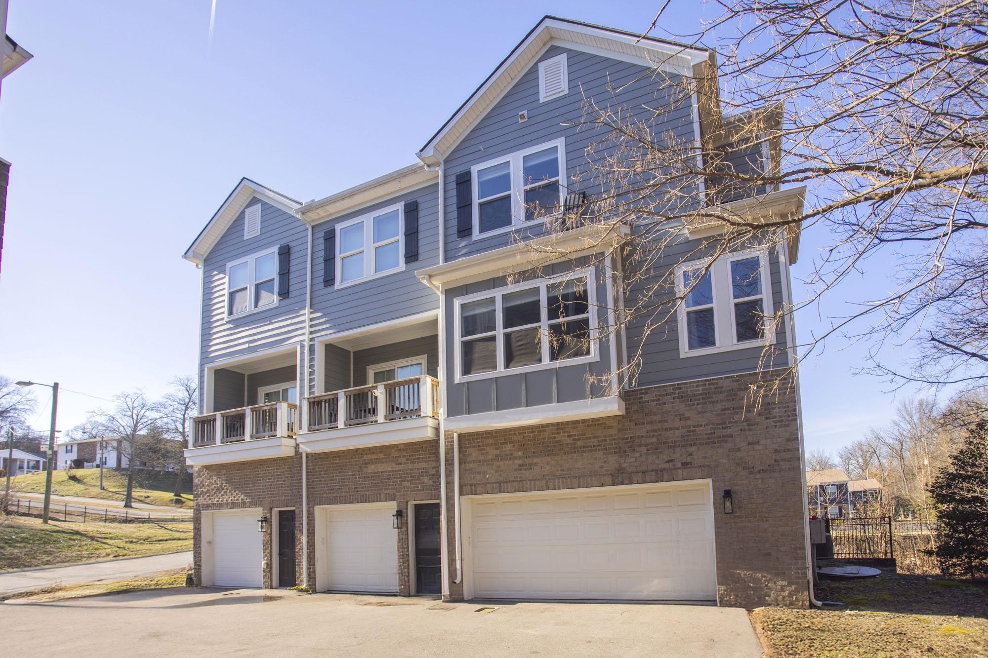 450 Glastonbury Rd