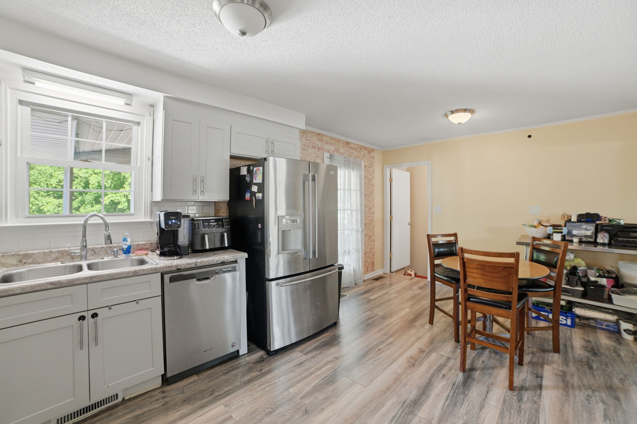 1810 Apex Dr