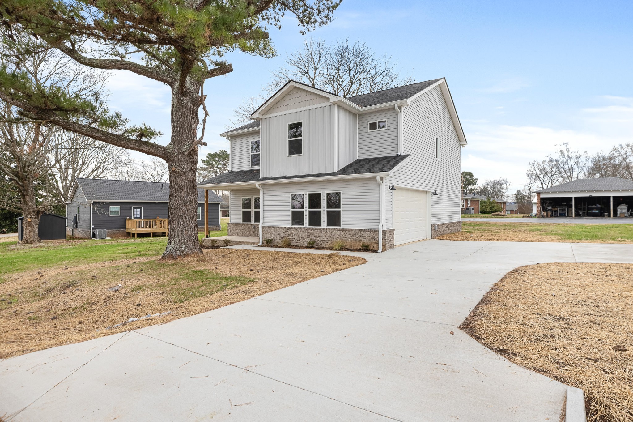 101 Hilltop Dr