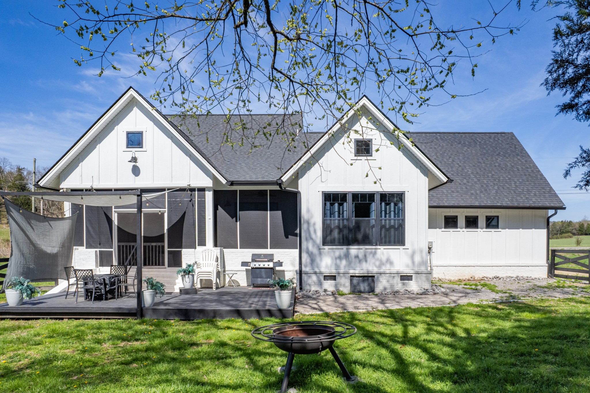 4770 Delina Rd
