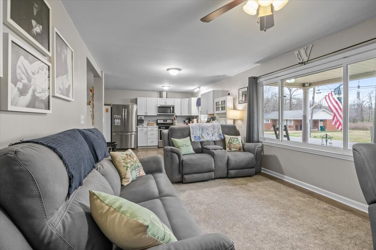 107 Meridale St