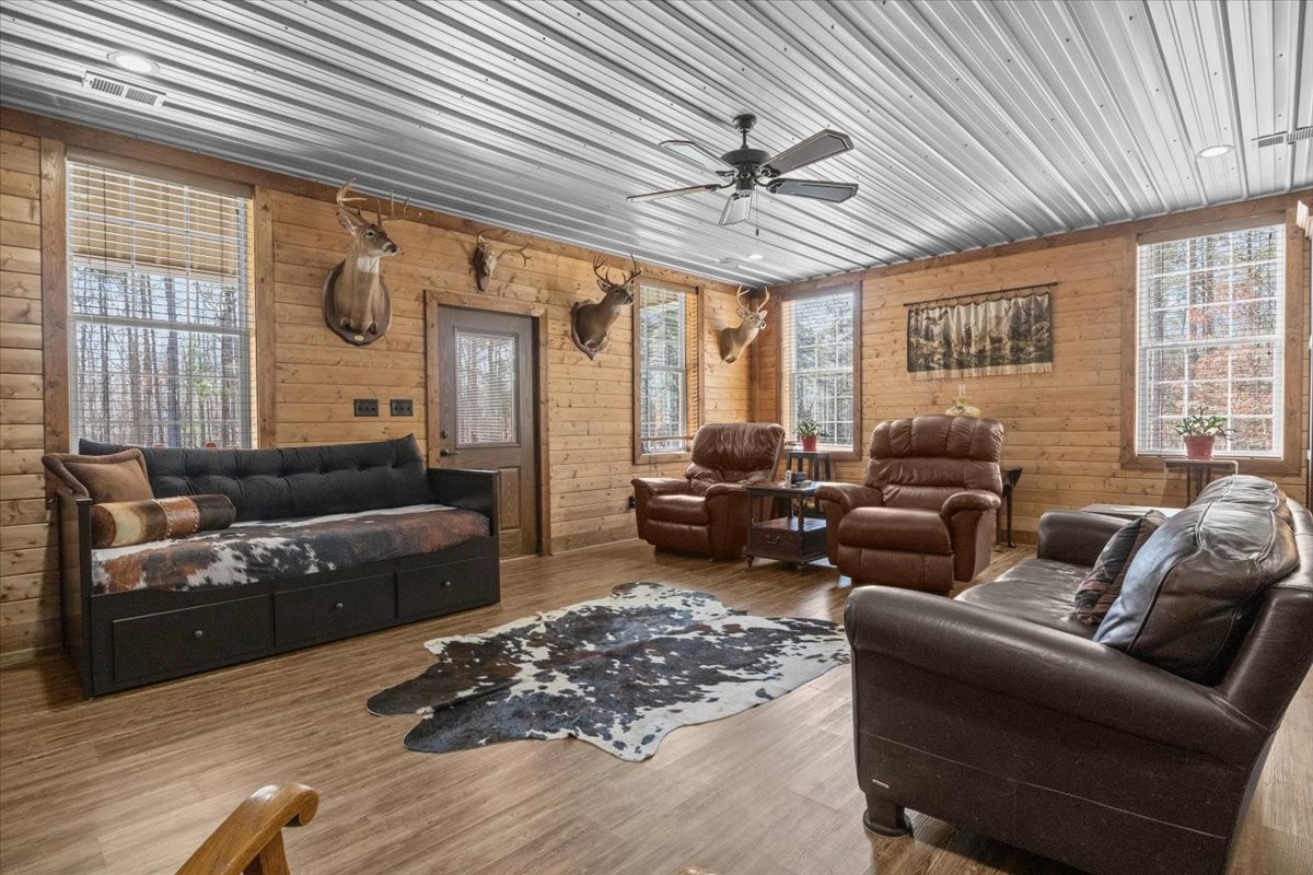 1028 Walton Rd