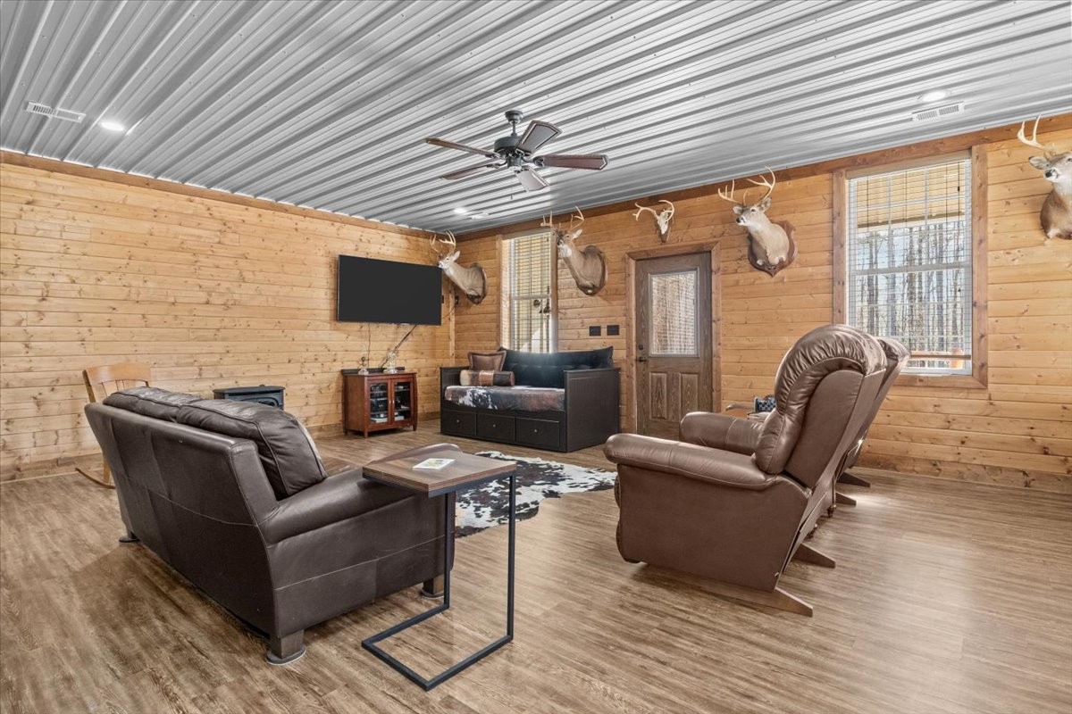 1028 Walton Rd