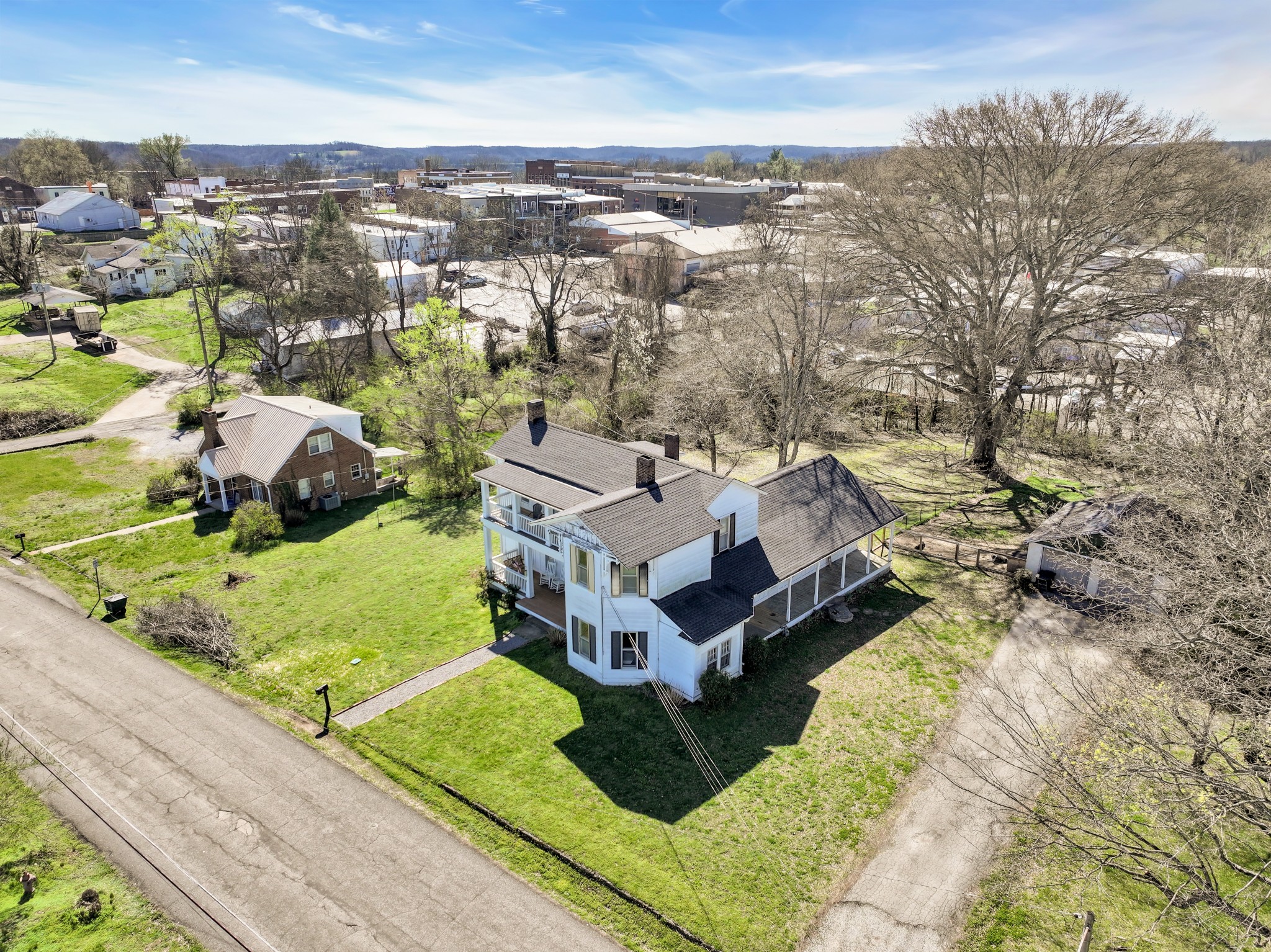 111 College Ave