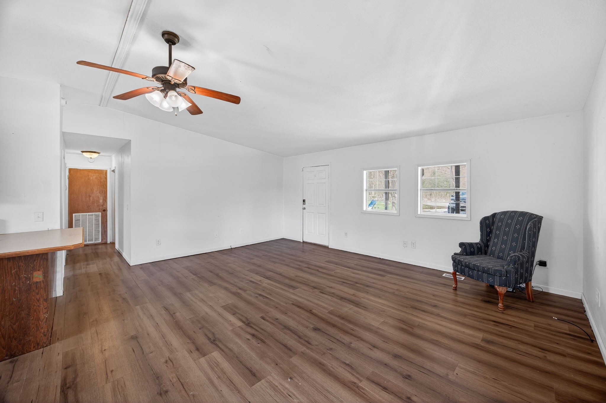 220 Pierce Ln