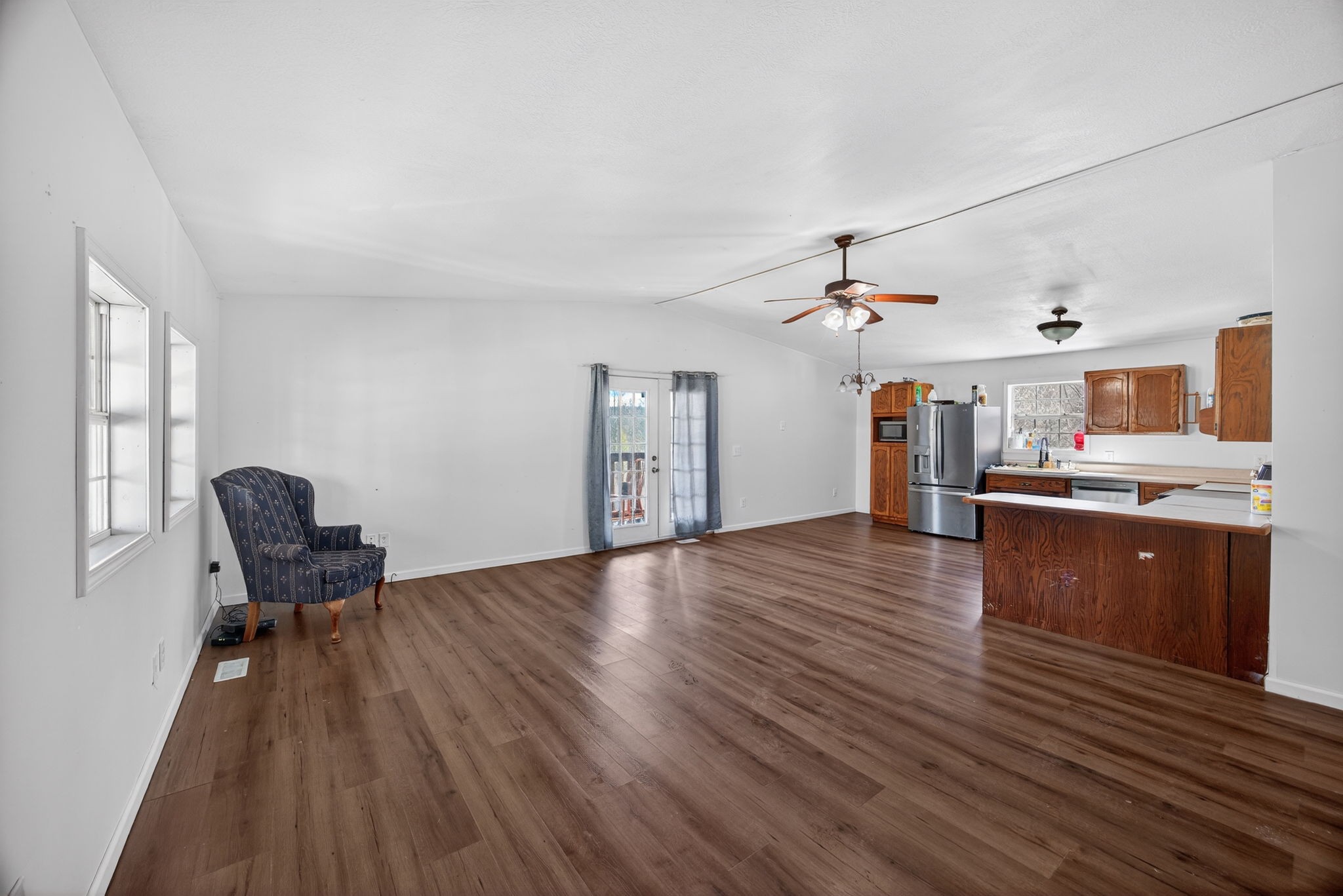 220 Pierce Ln