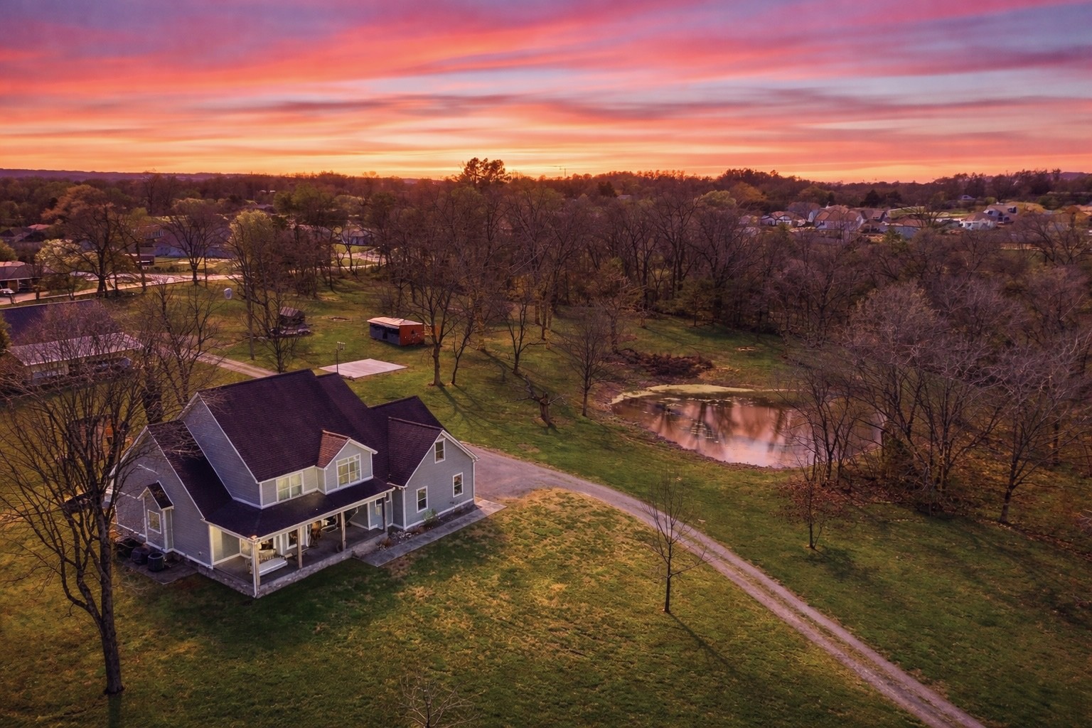 126 Laurelwood Dr