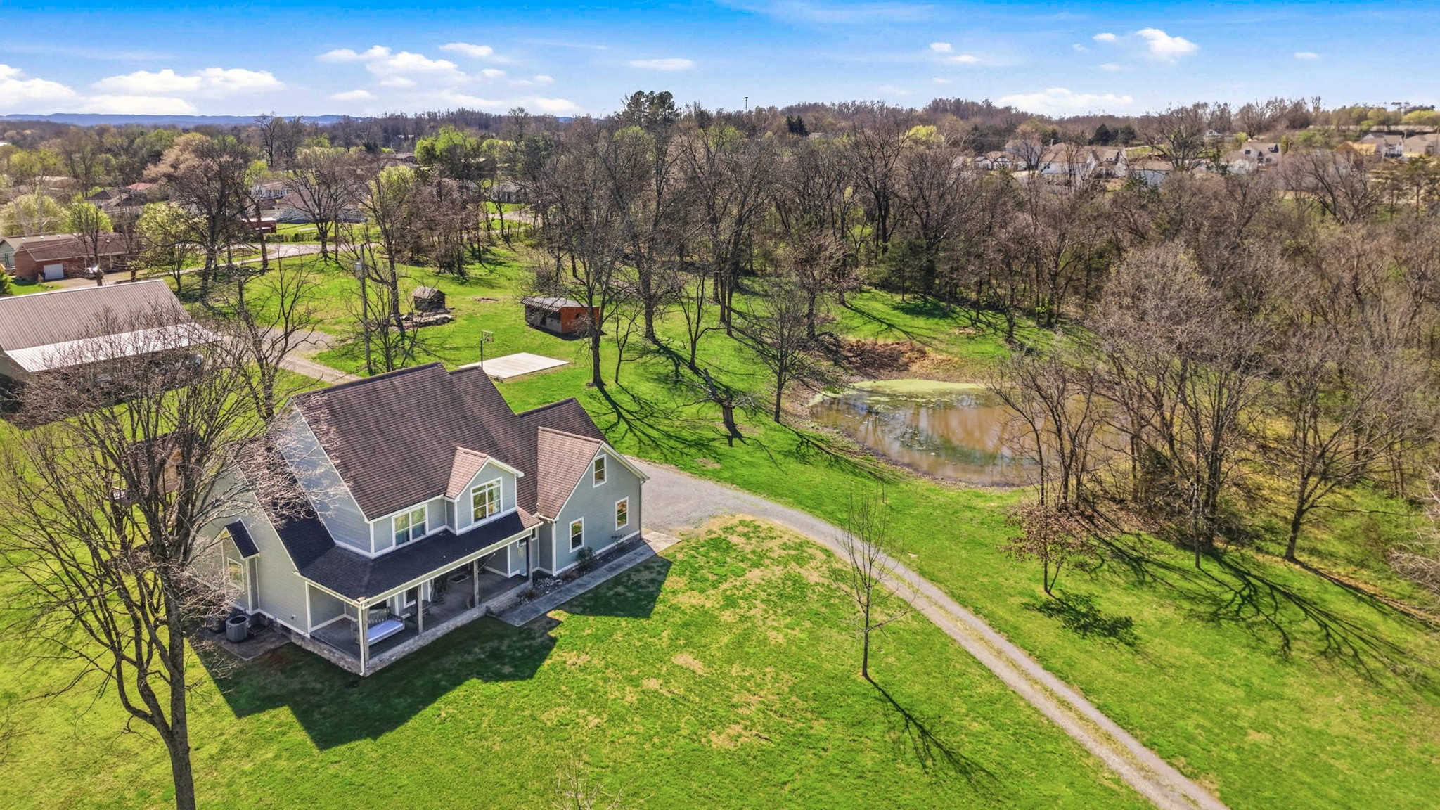 126 Laurelwood Dr