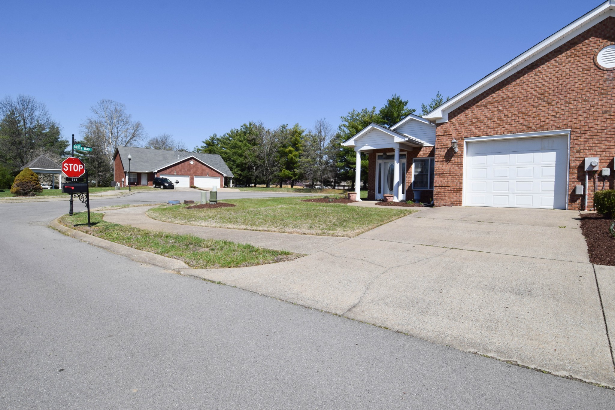 441 Brady Ln