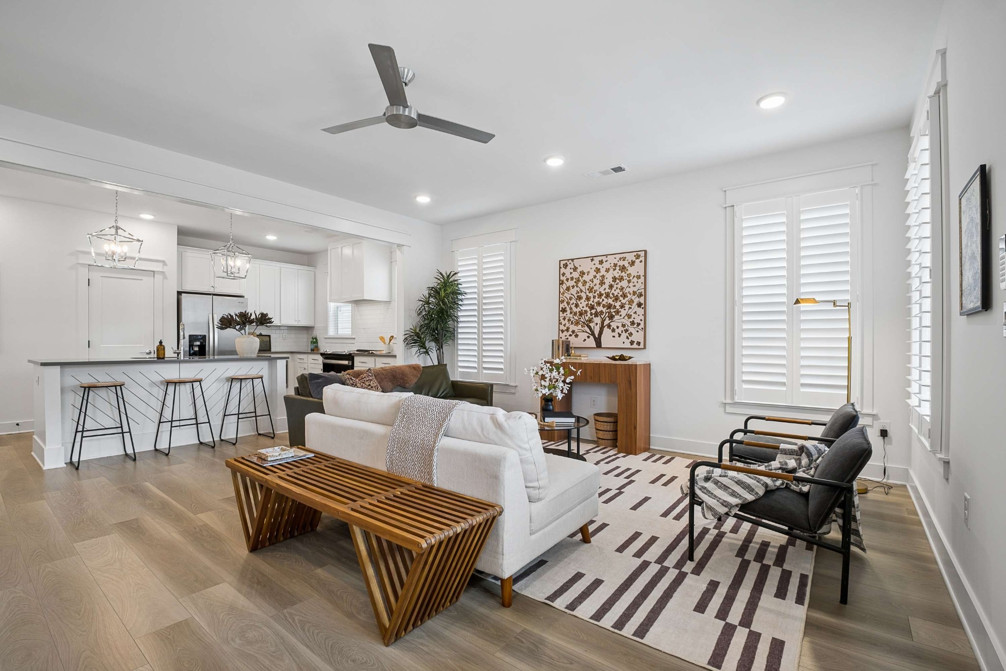 155 Oasis Dr
