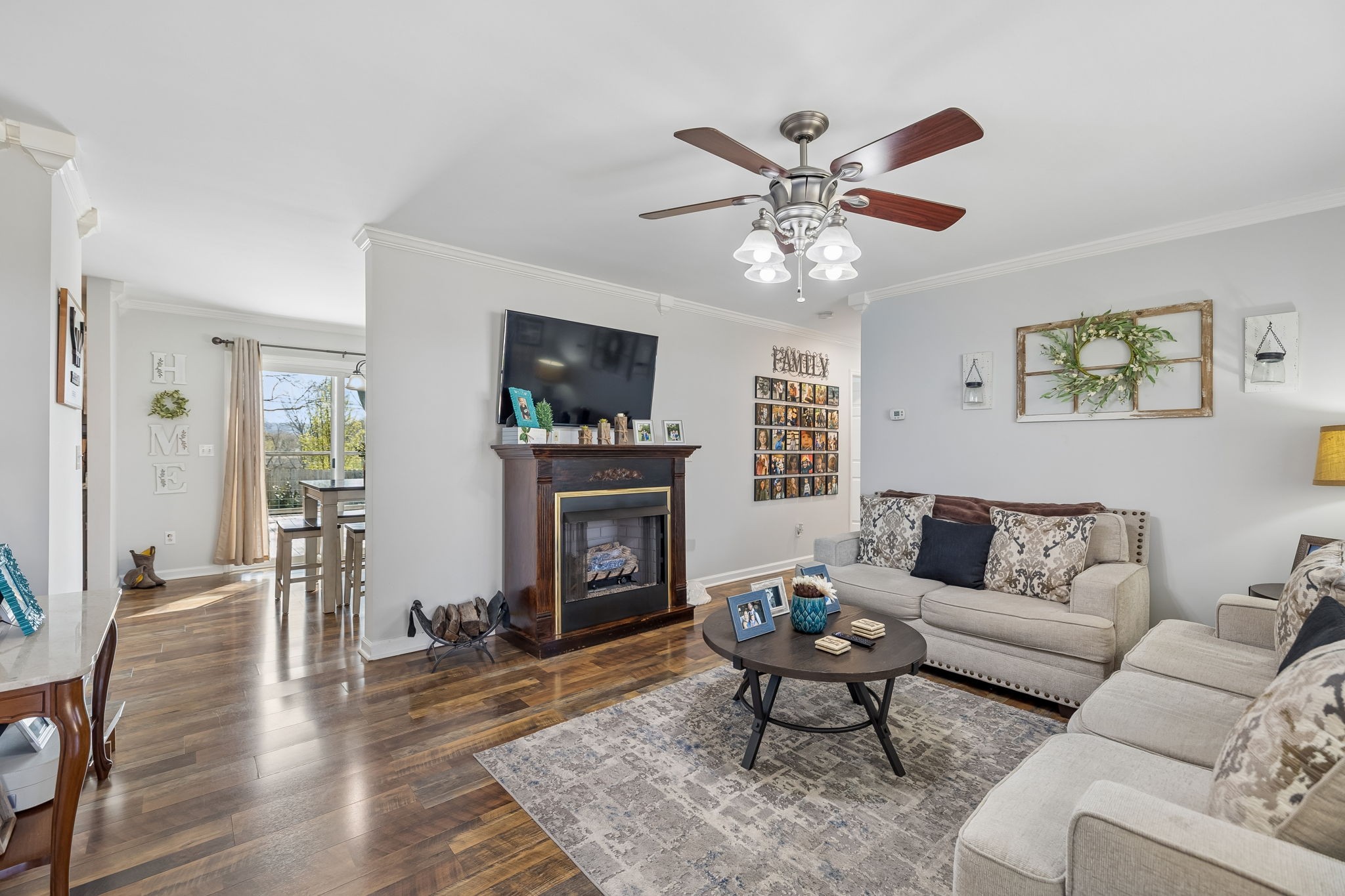 2910 Edge Park Ct
