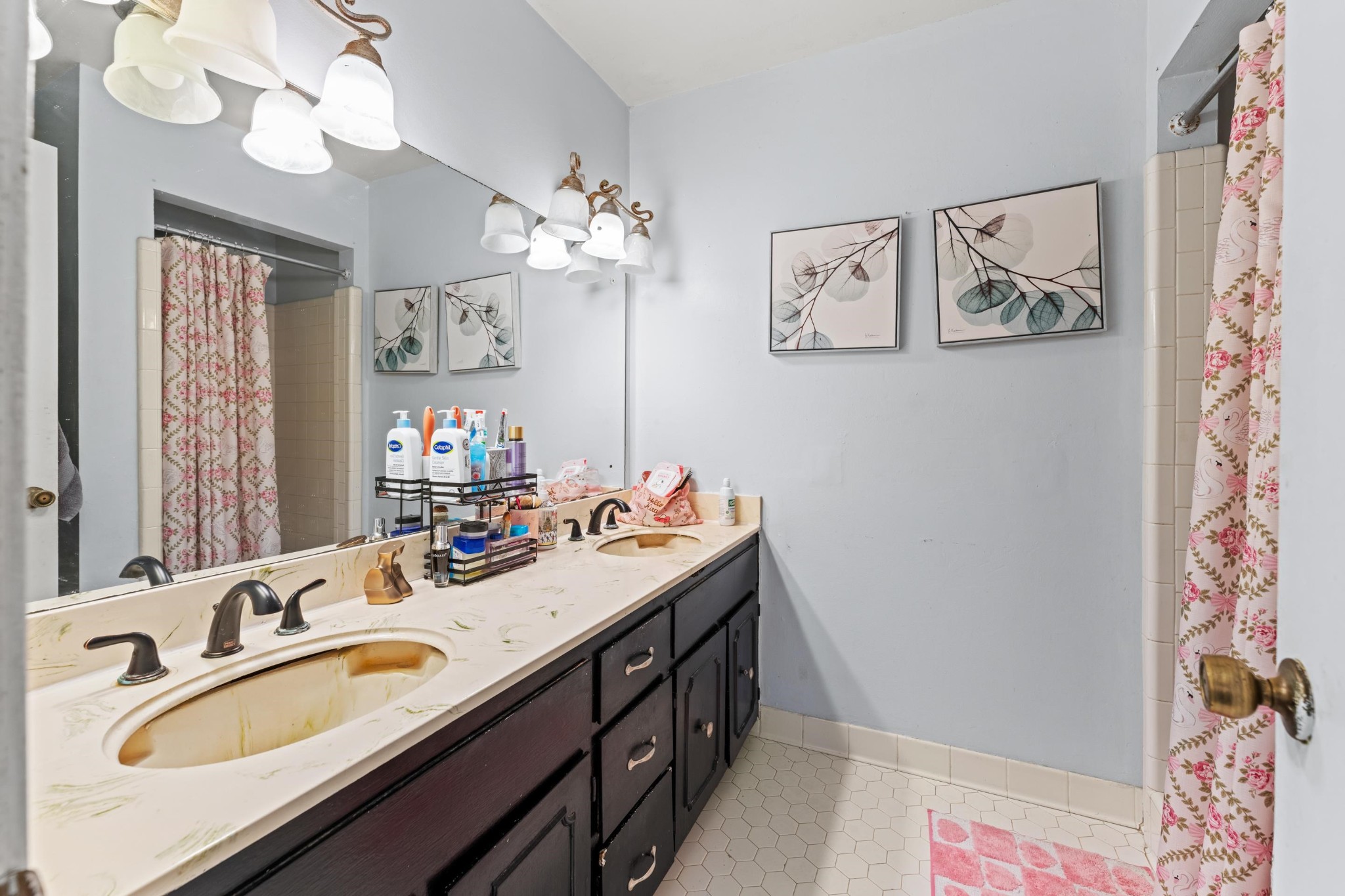 2593 LANRICK CV