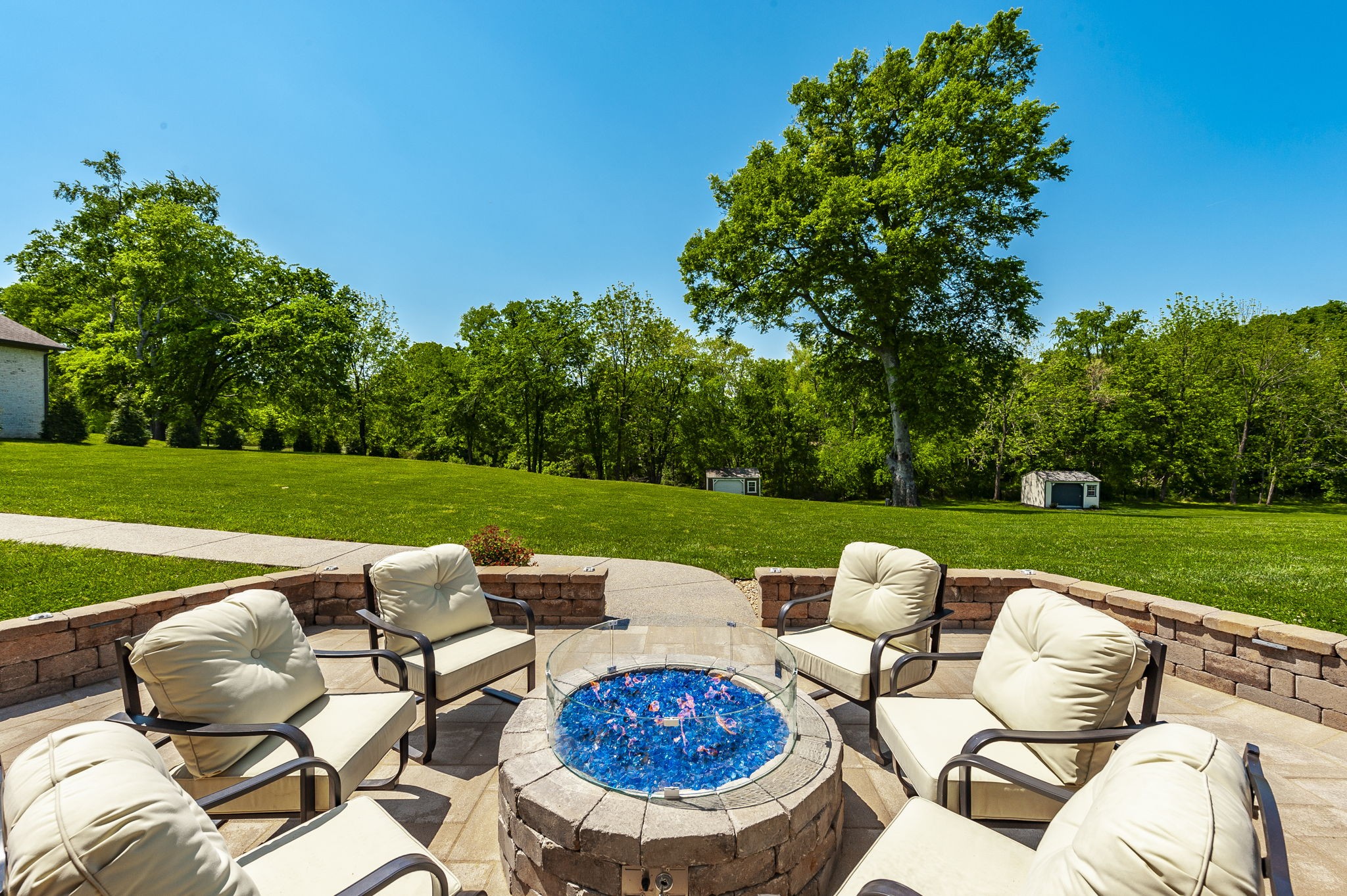 872 Douglas Bend Rd