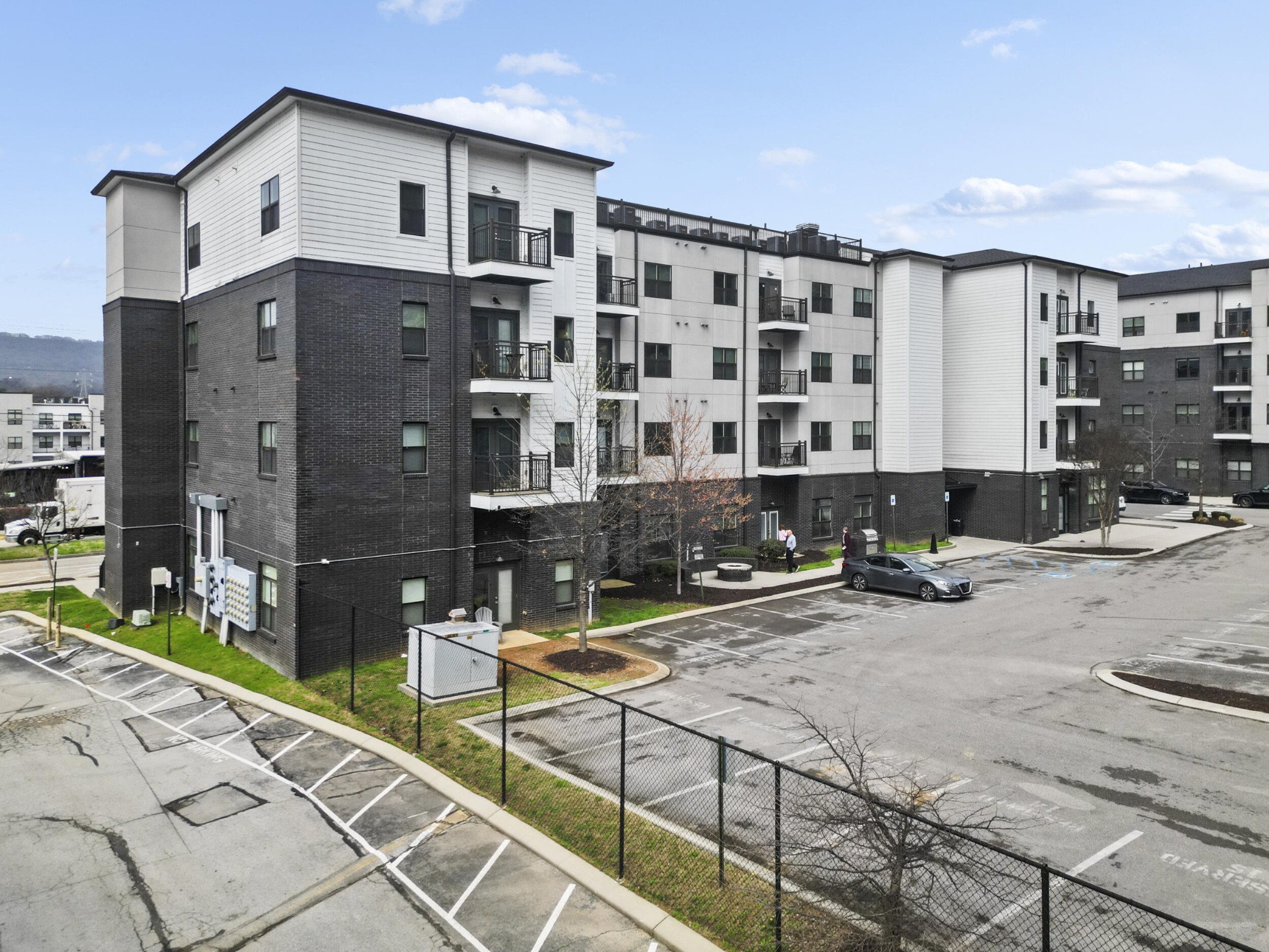 804 Riverfront Parkway