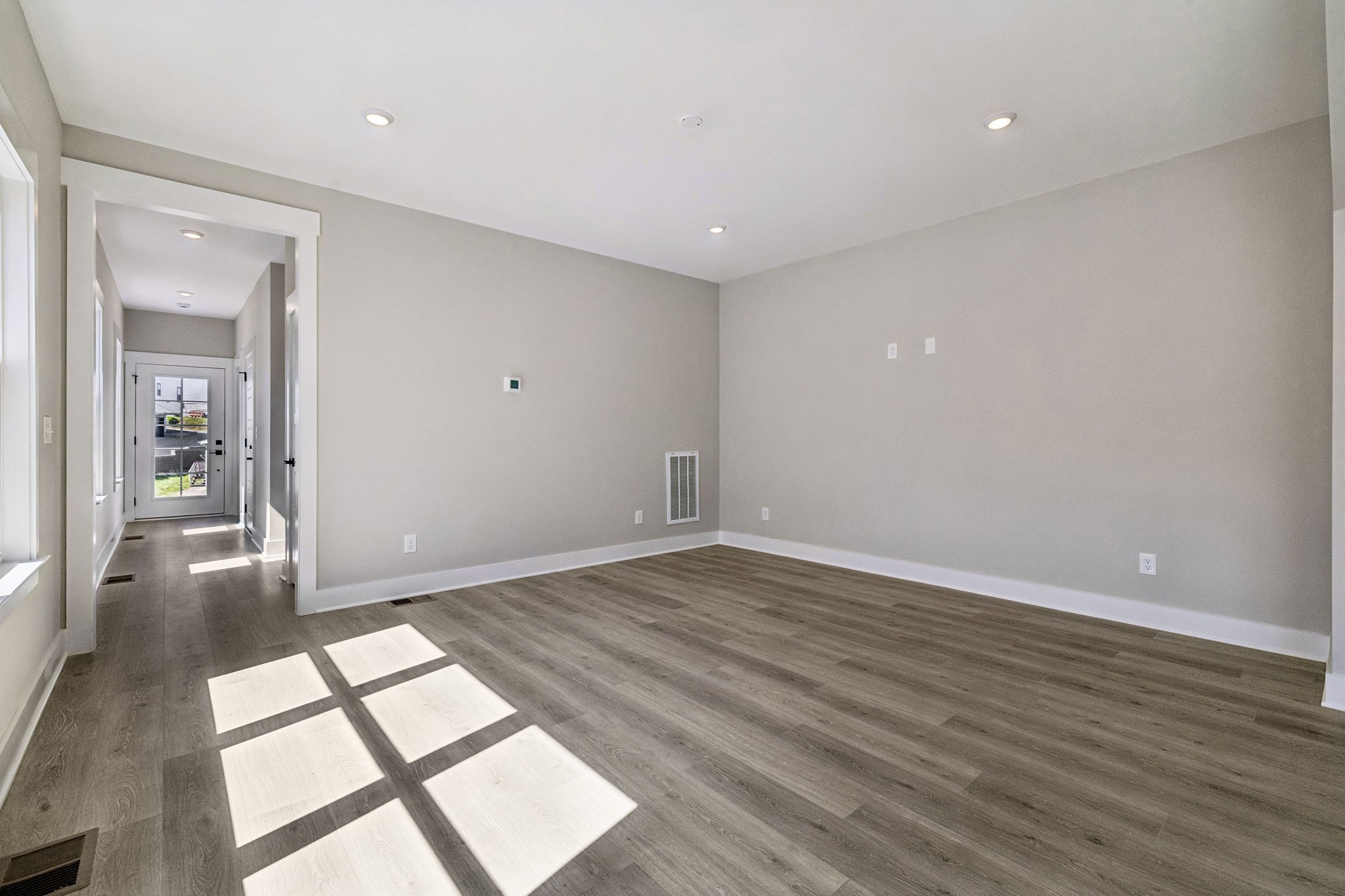2210 18th Ave, N
