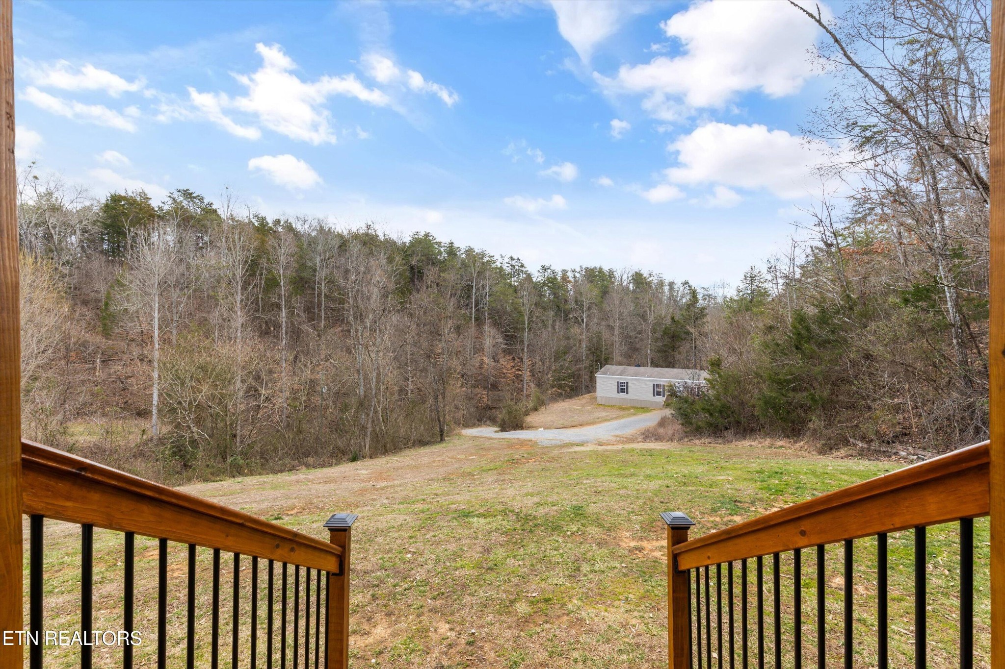 393 Lane Hollow Rd